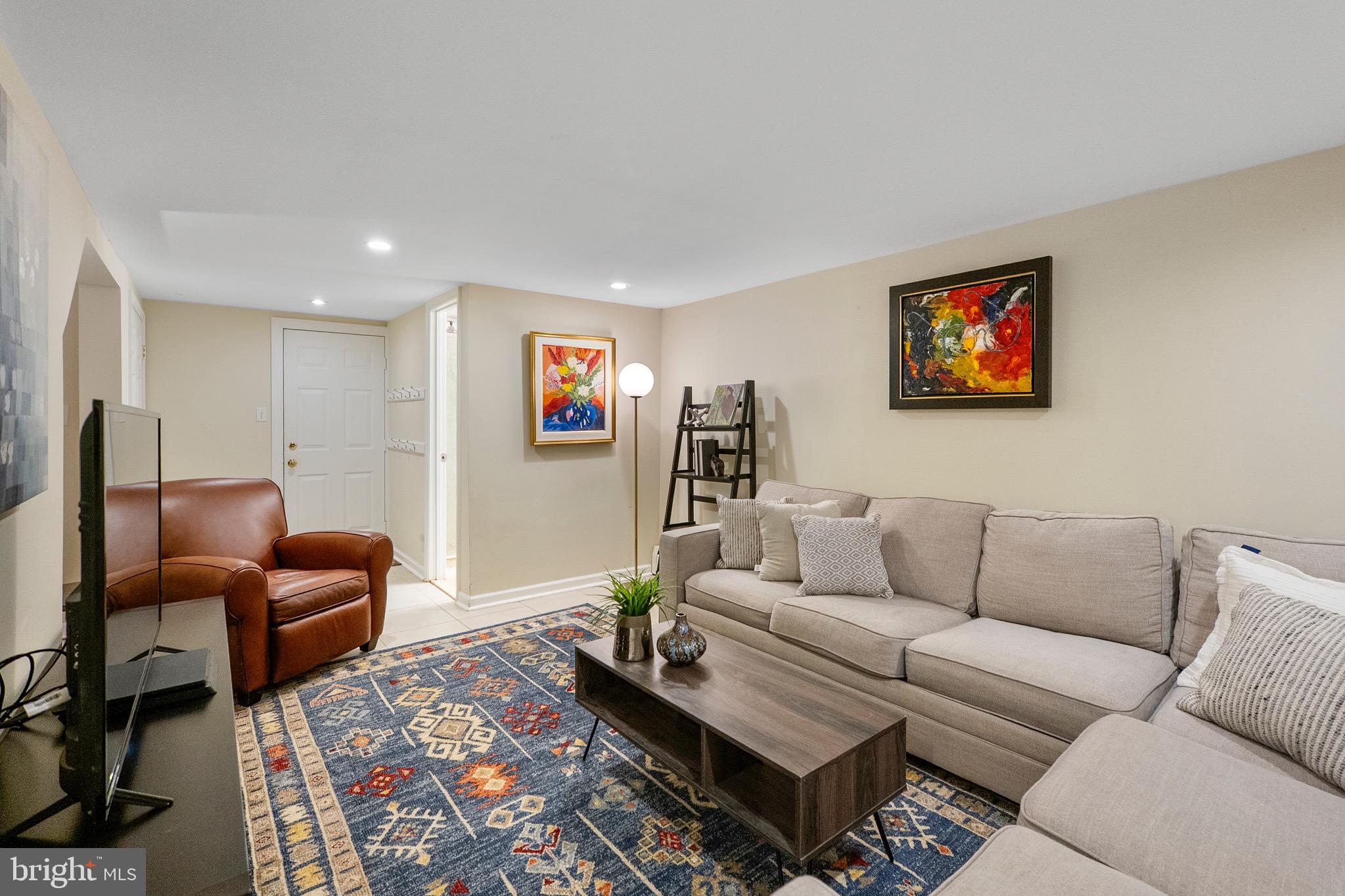 HILLWOOD - Residential