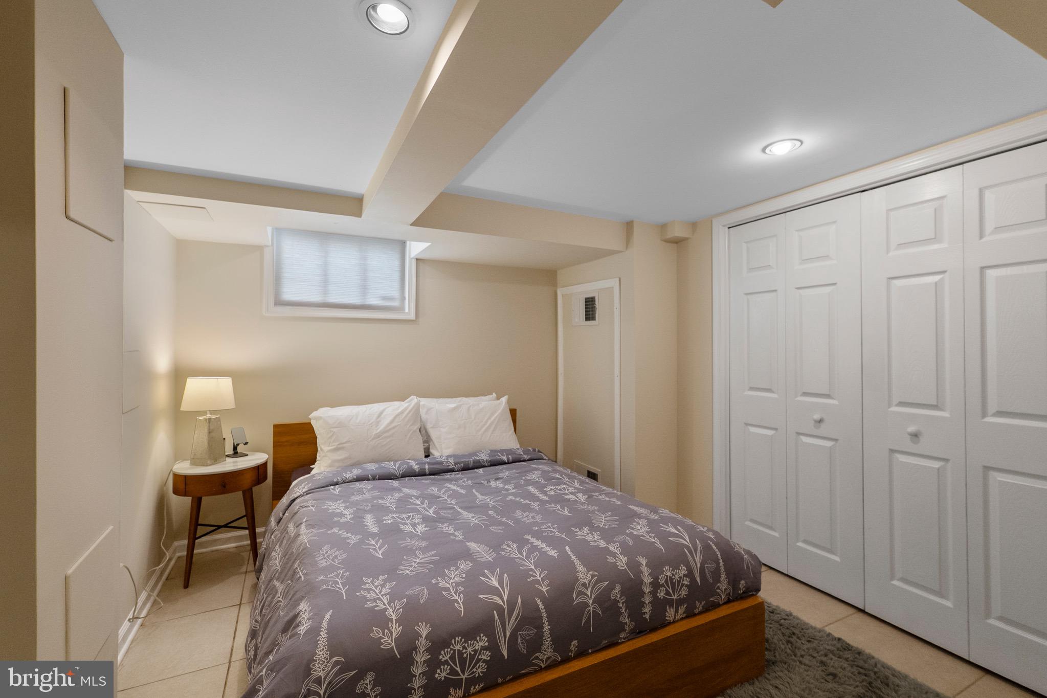 HILLWOOD - Residential