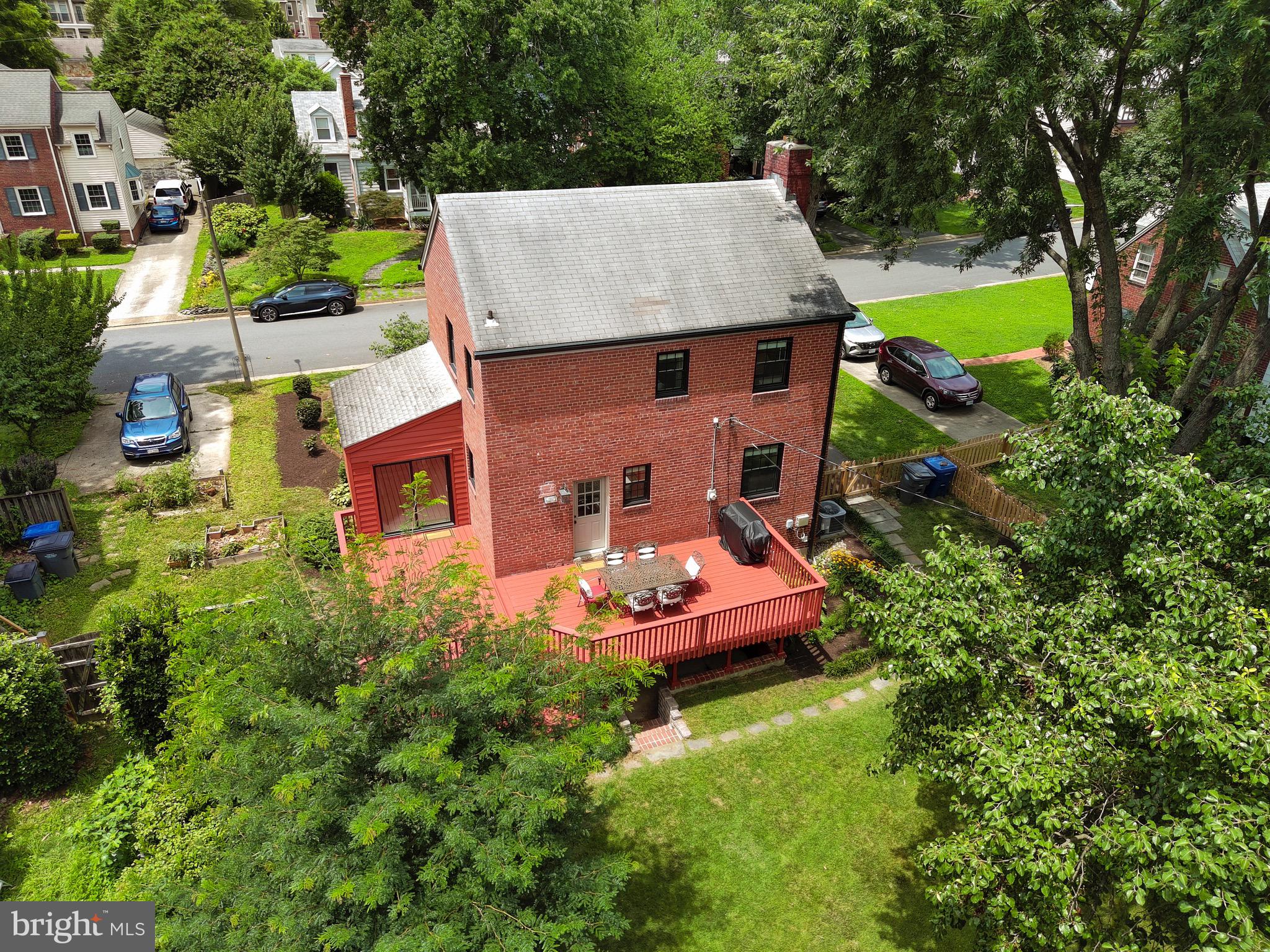 HILLWOOD - Residential