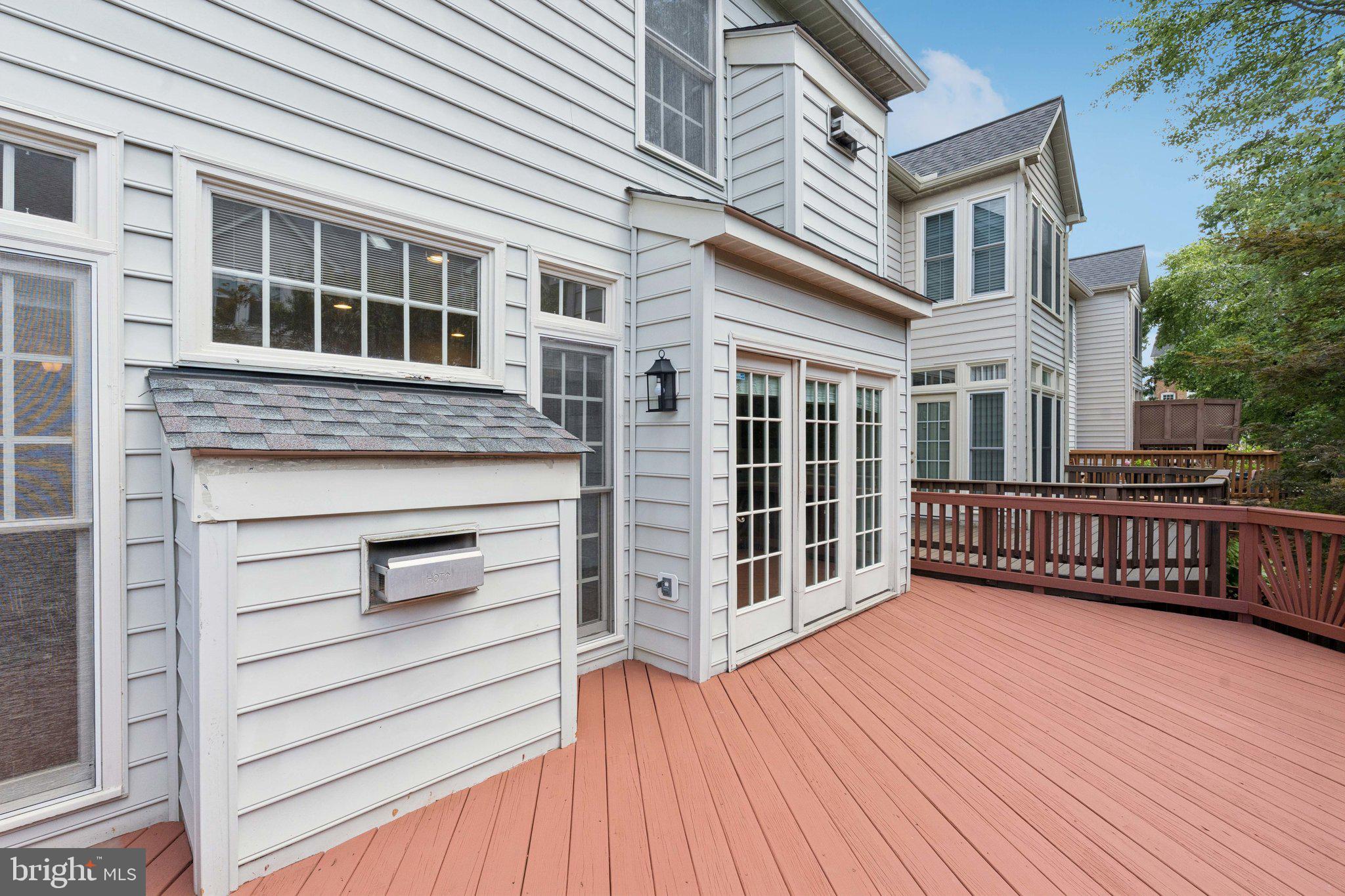 AMBERWOOD - Residential Lease