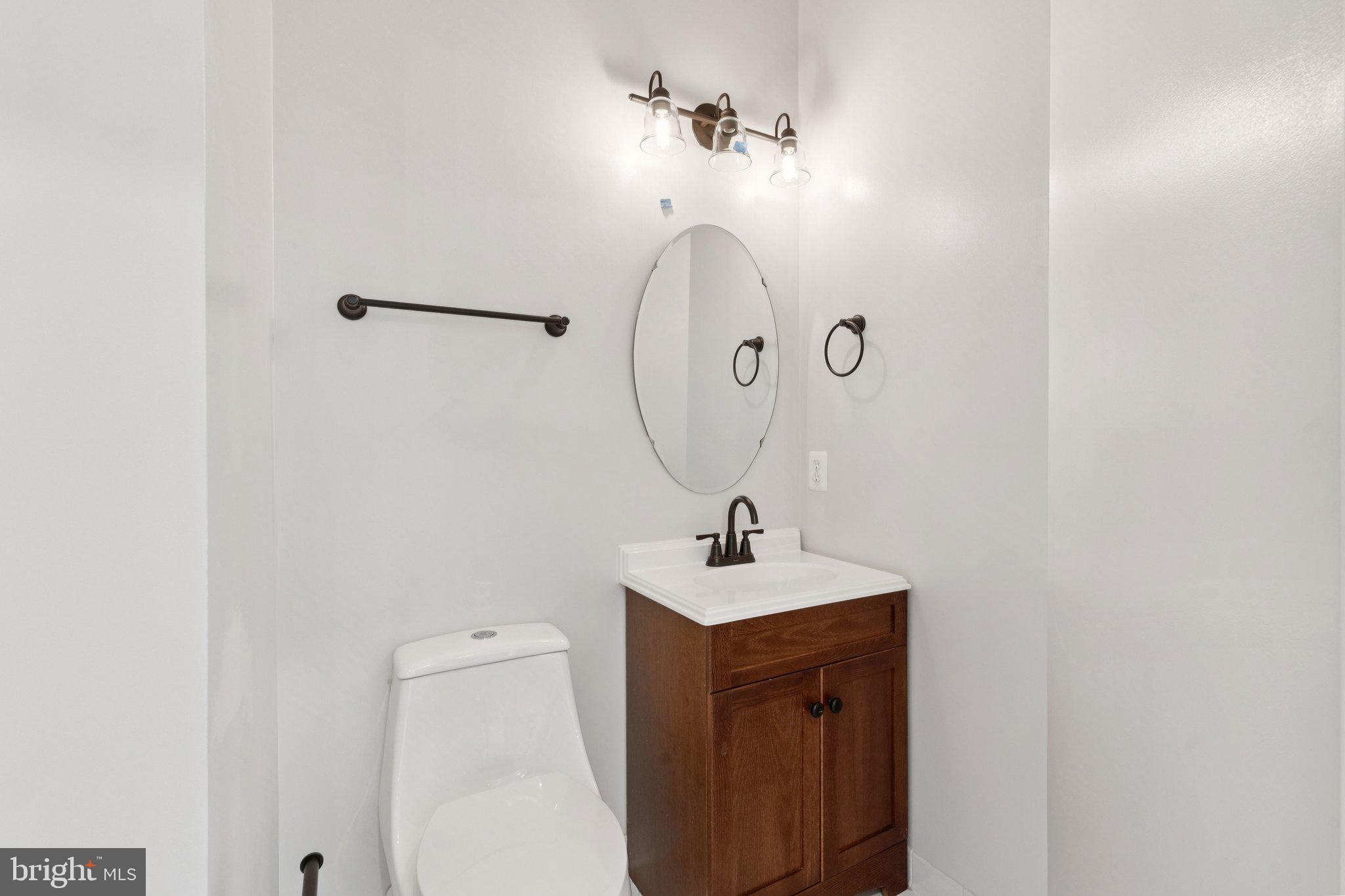 AMBERWOOD - Residential Lease