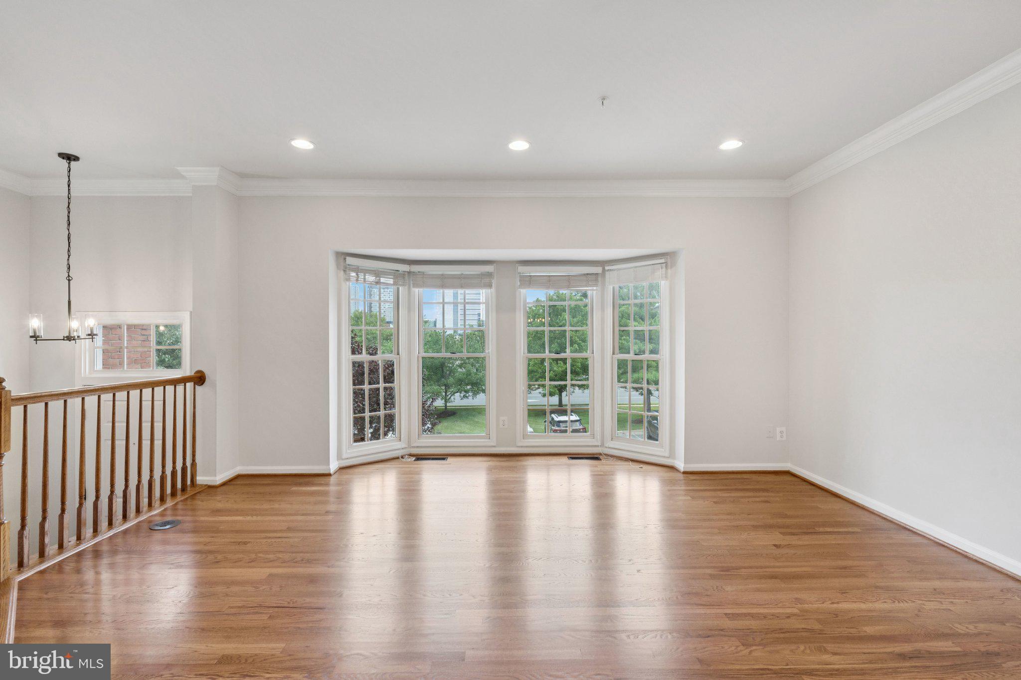 AMBERWOOD - Residential Lease