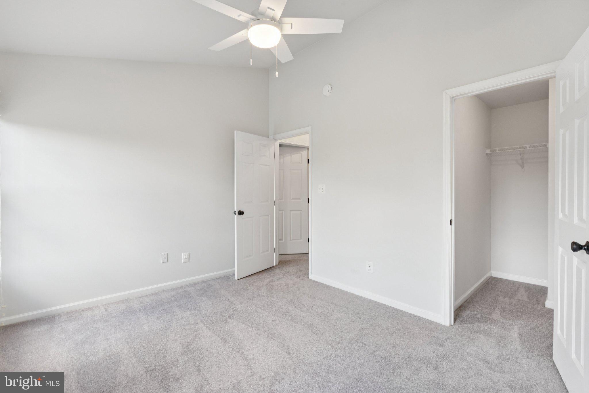 AMBERWOOD - Residential Lease