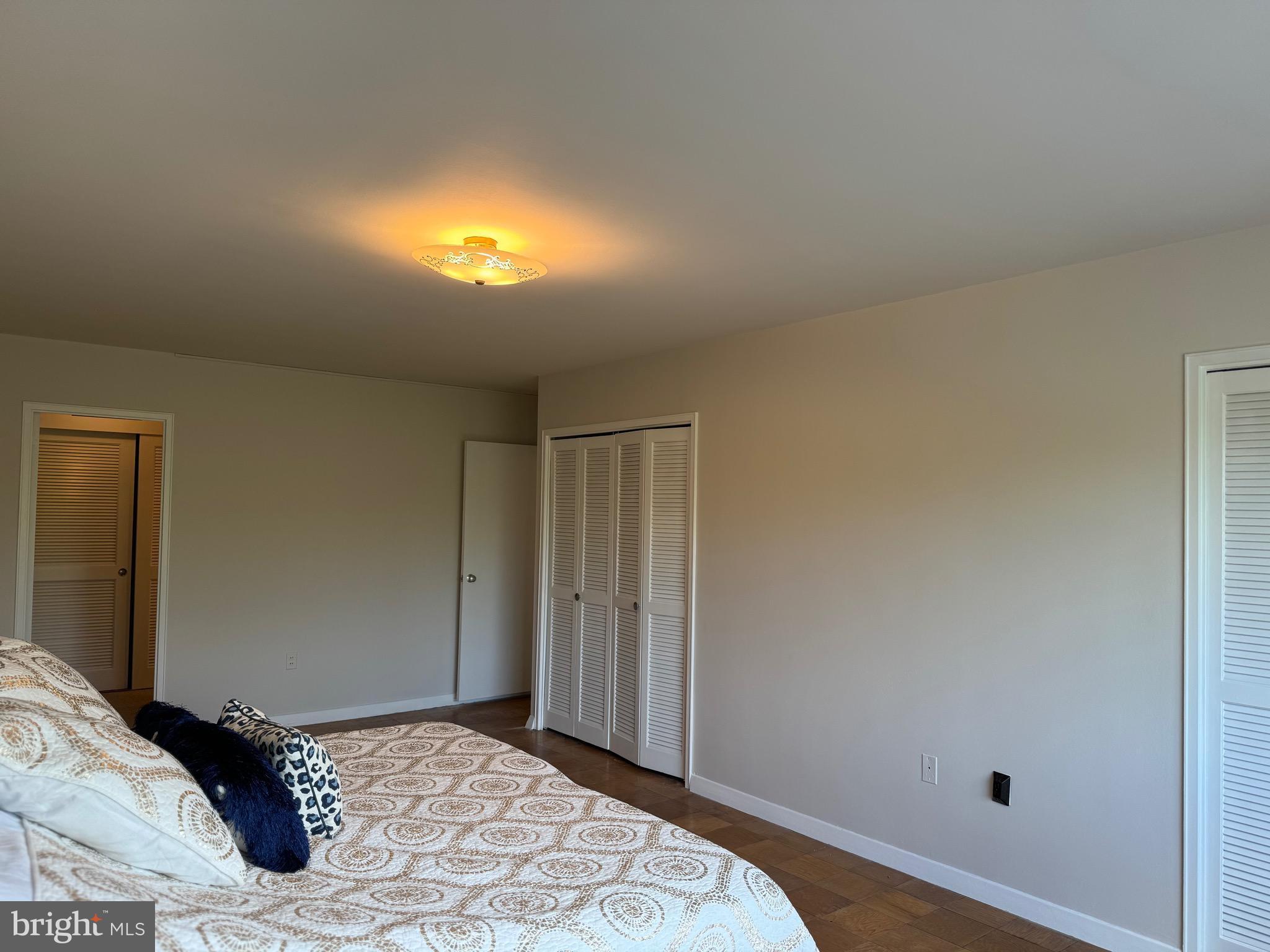 PARK TOWERS WEST - Residential