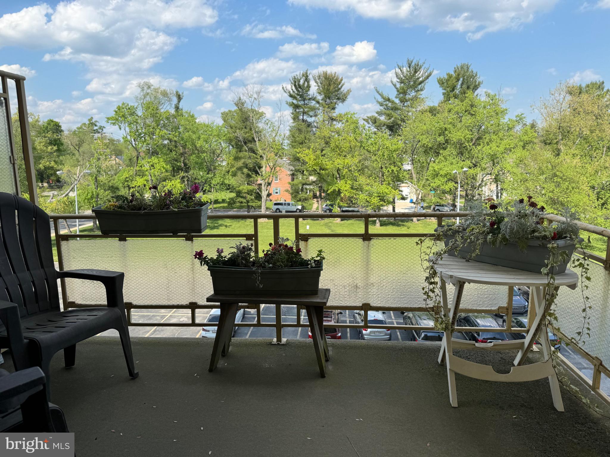 PARK TOWERS WEST - Residential