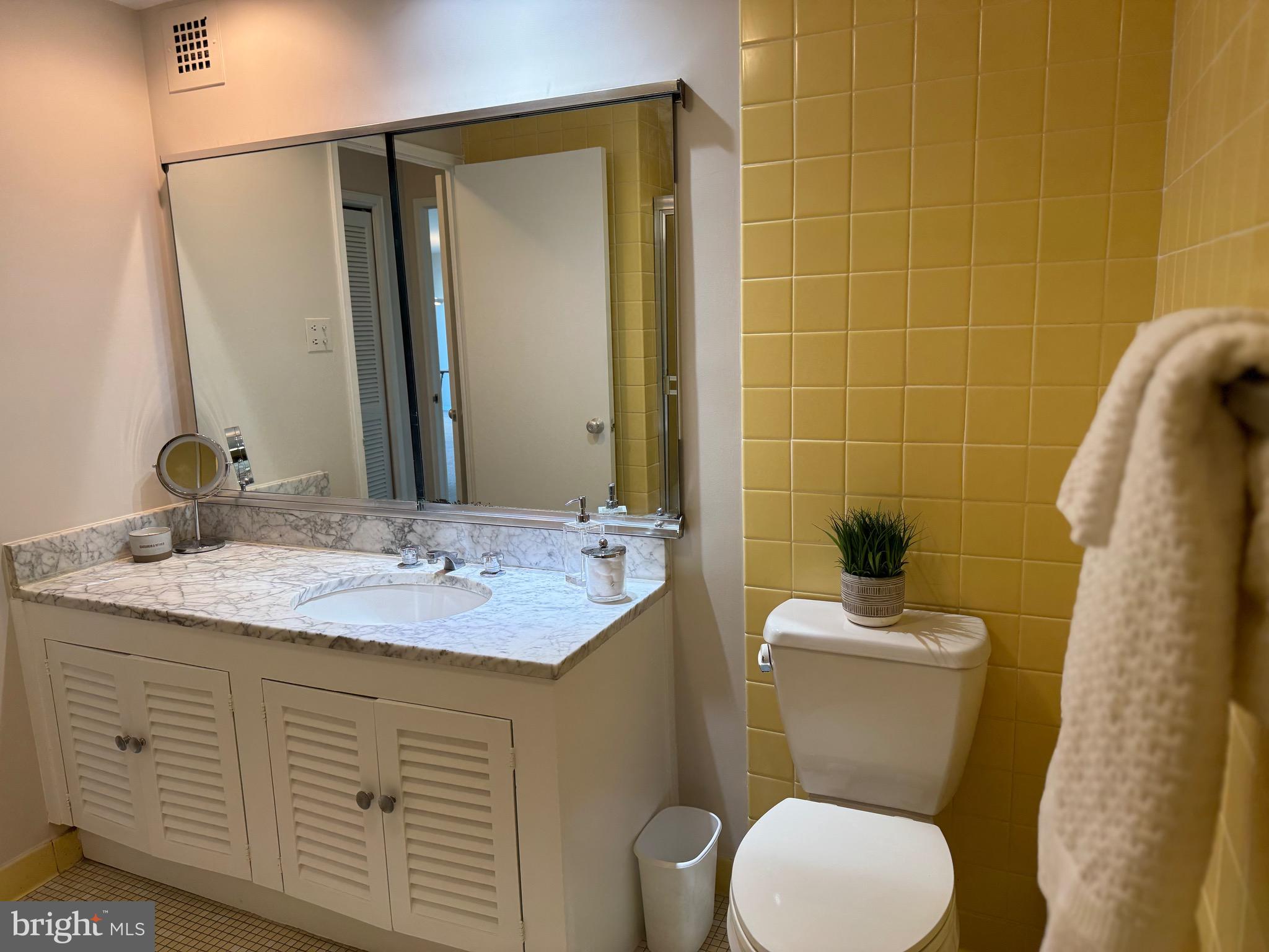 PARK TOWERS WEST - Residential