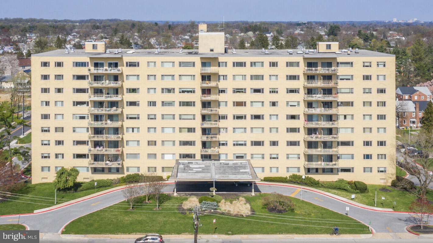 PARK TOWERS WEST - Residential