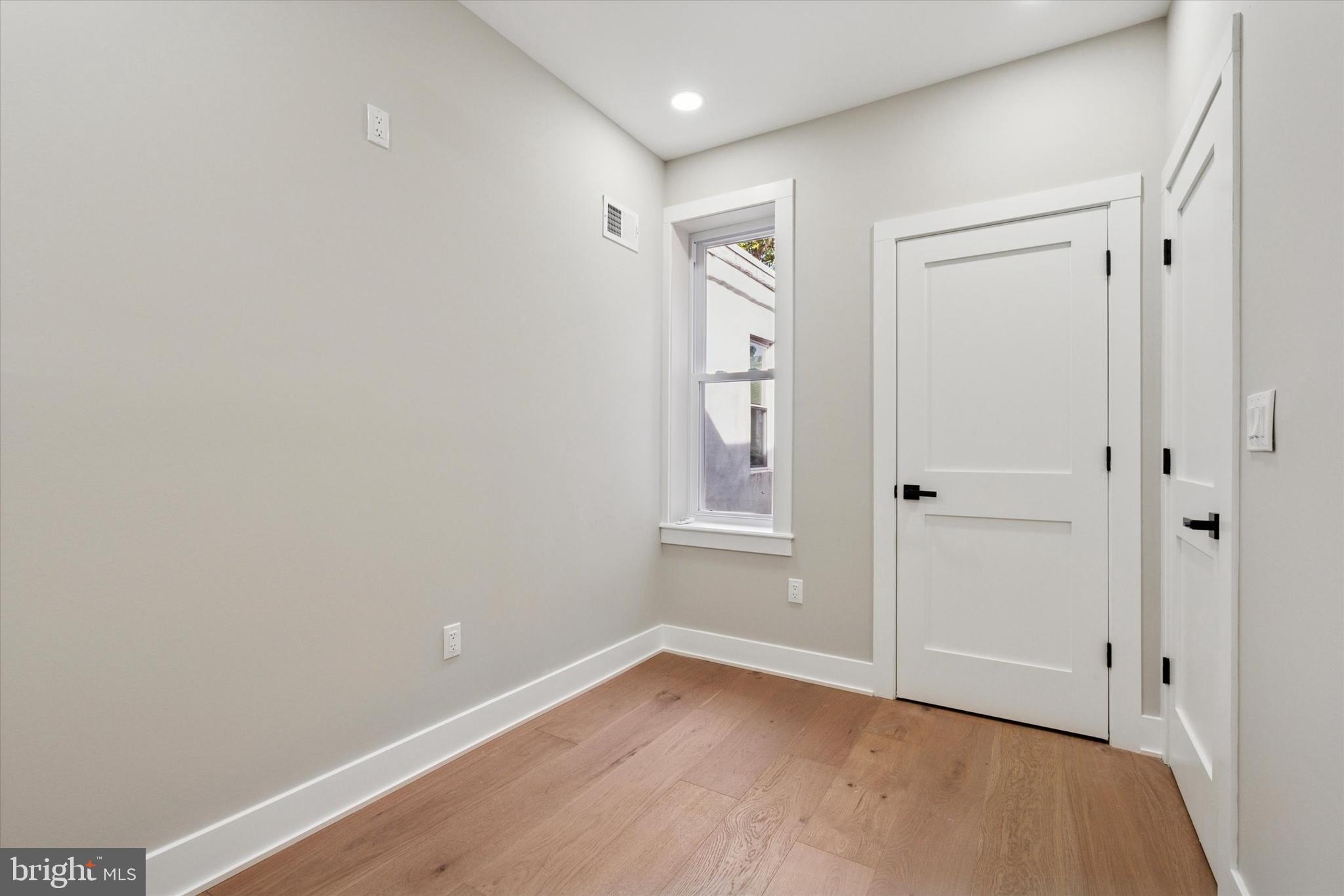 PHILADELPHIA (NORTH) - Residential