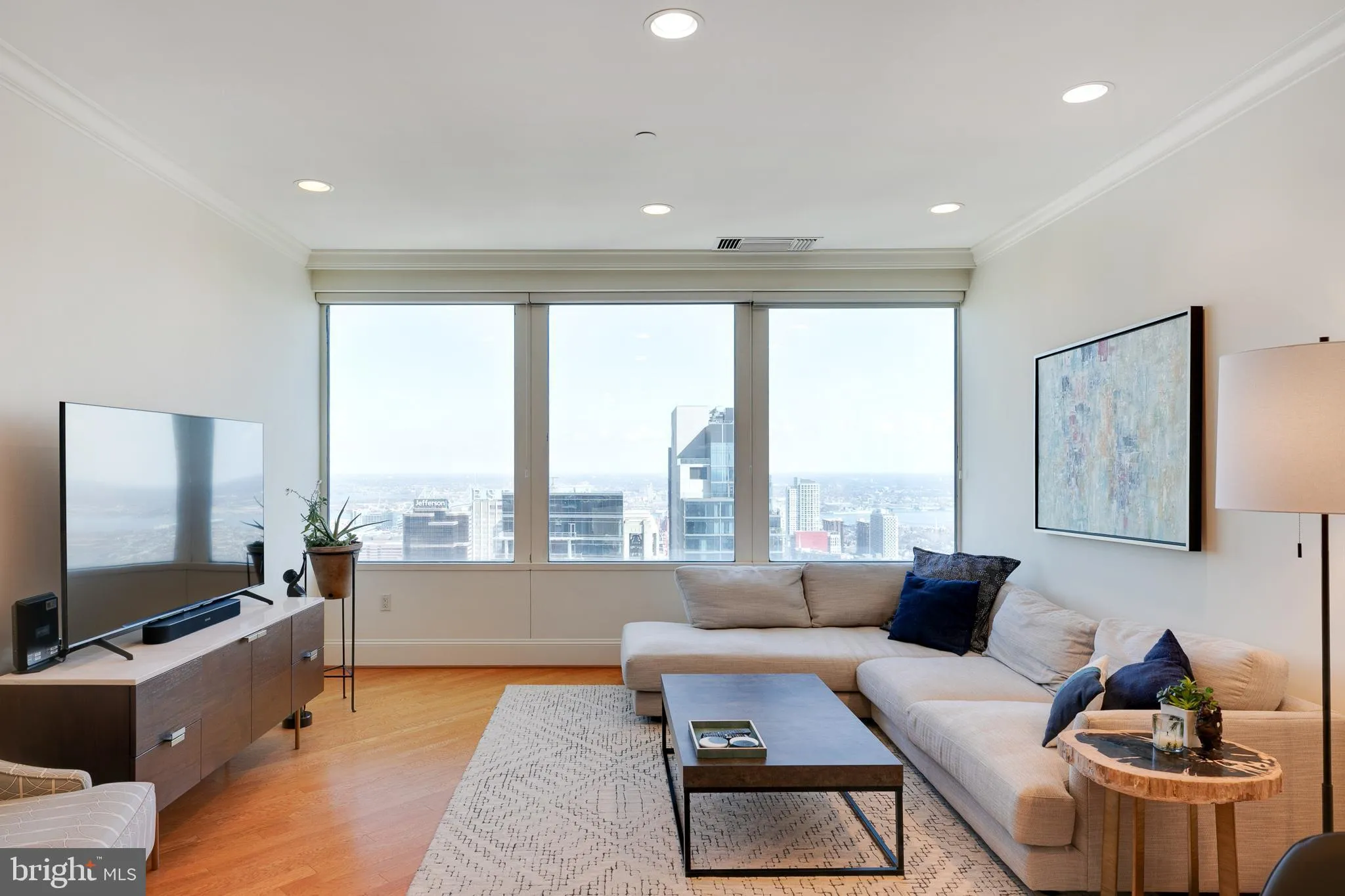 Philadelphia, Pennsylvania 19102, United States, 2 Bedrooms Bedrooms, ,2 BathroomsBathrooms,Residential,Active,78065