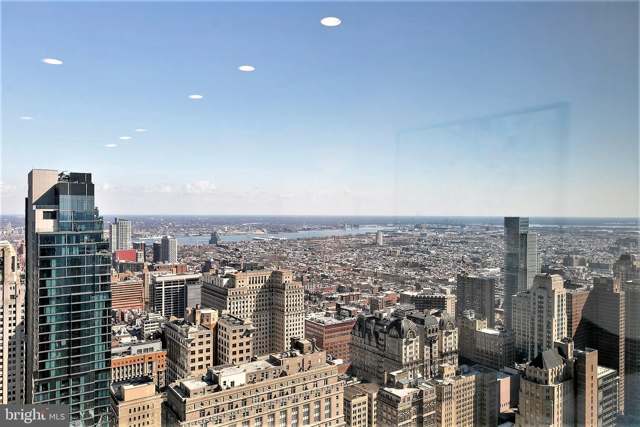 Philadelphia, Pennsylvania 19102, United States, 2 Bedrooms Bedrooms, ,2 BathroomsBathrooms,Residential,Active,78065