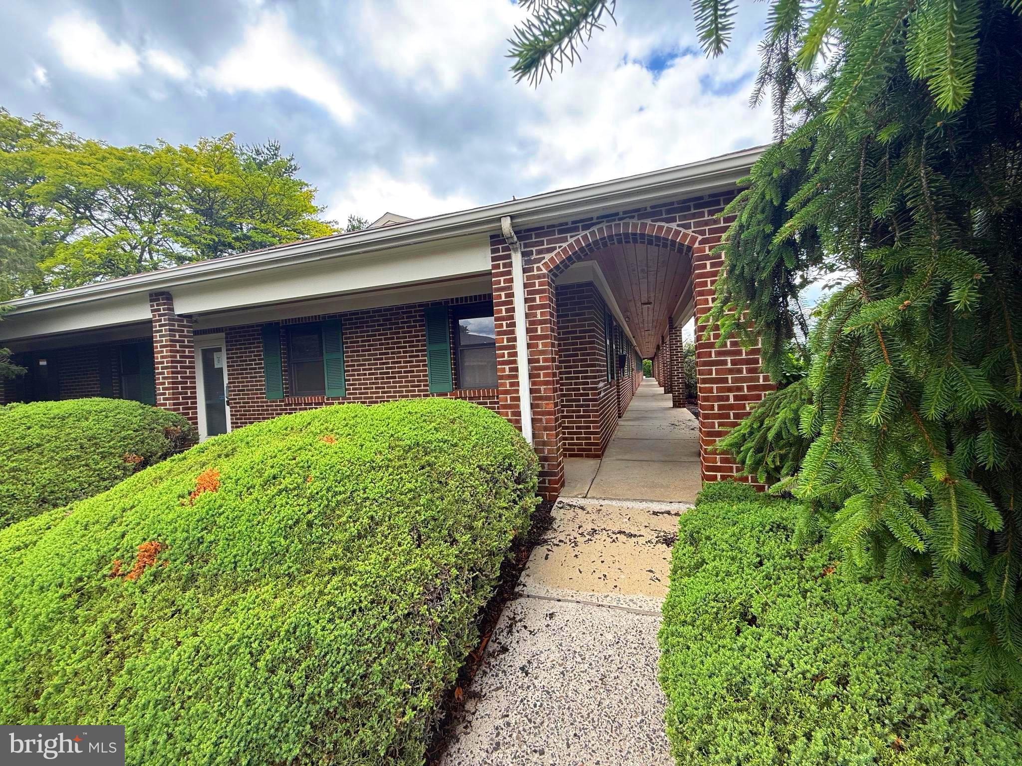600 LOUIS DRIVE 201