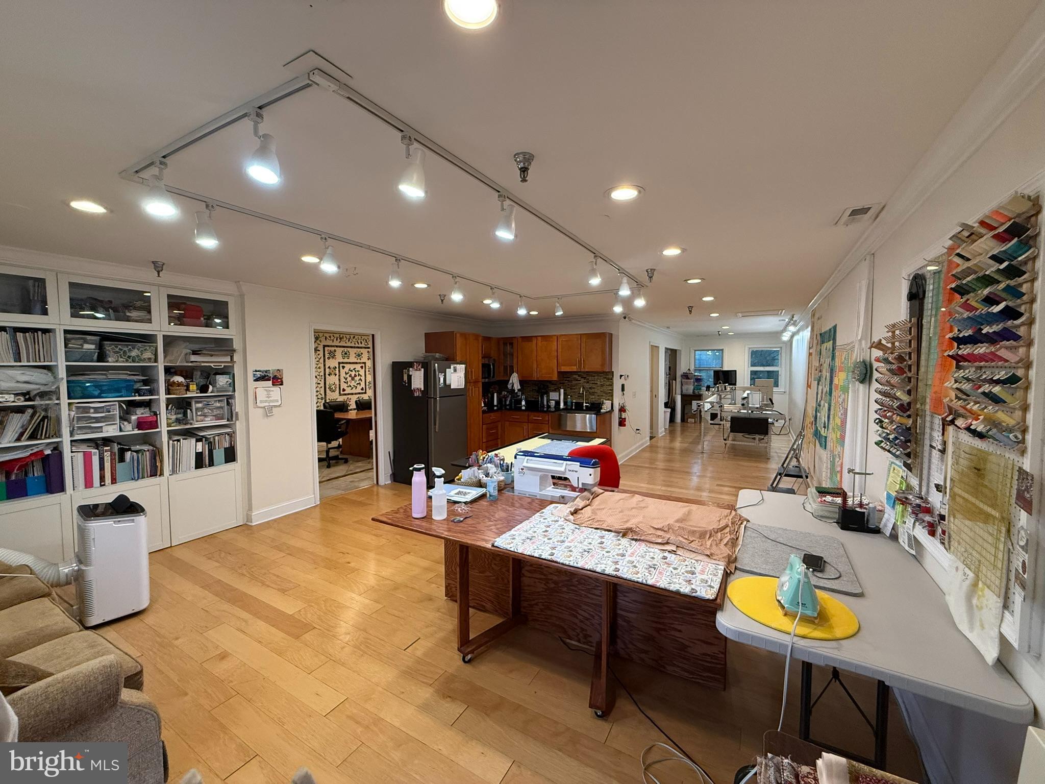 600 LOUIS DRIVE 201