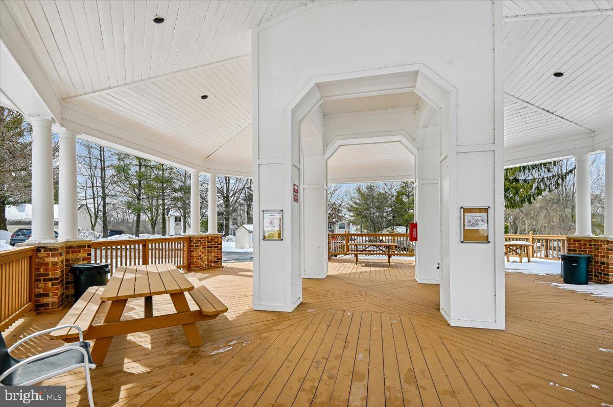 ENGLISH COUNTRY MANOR - Residential