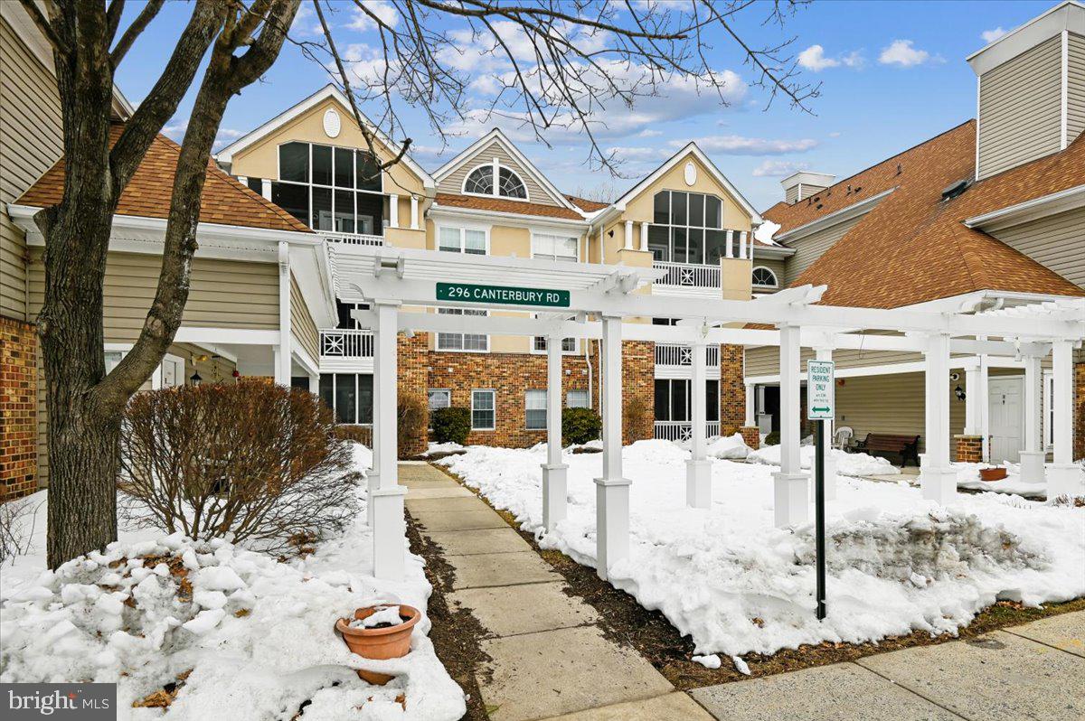 ENGLISH COUNTRY MANOR - Residential