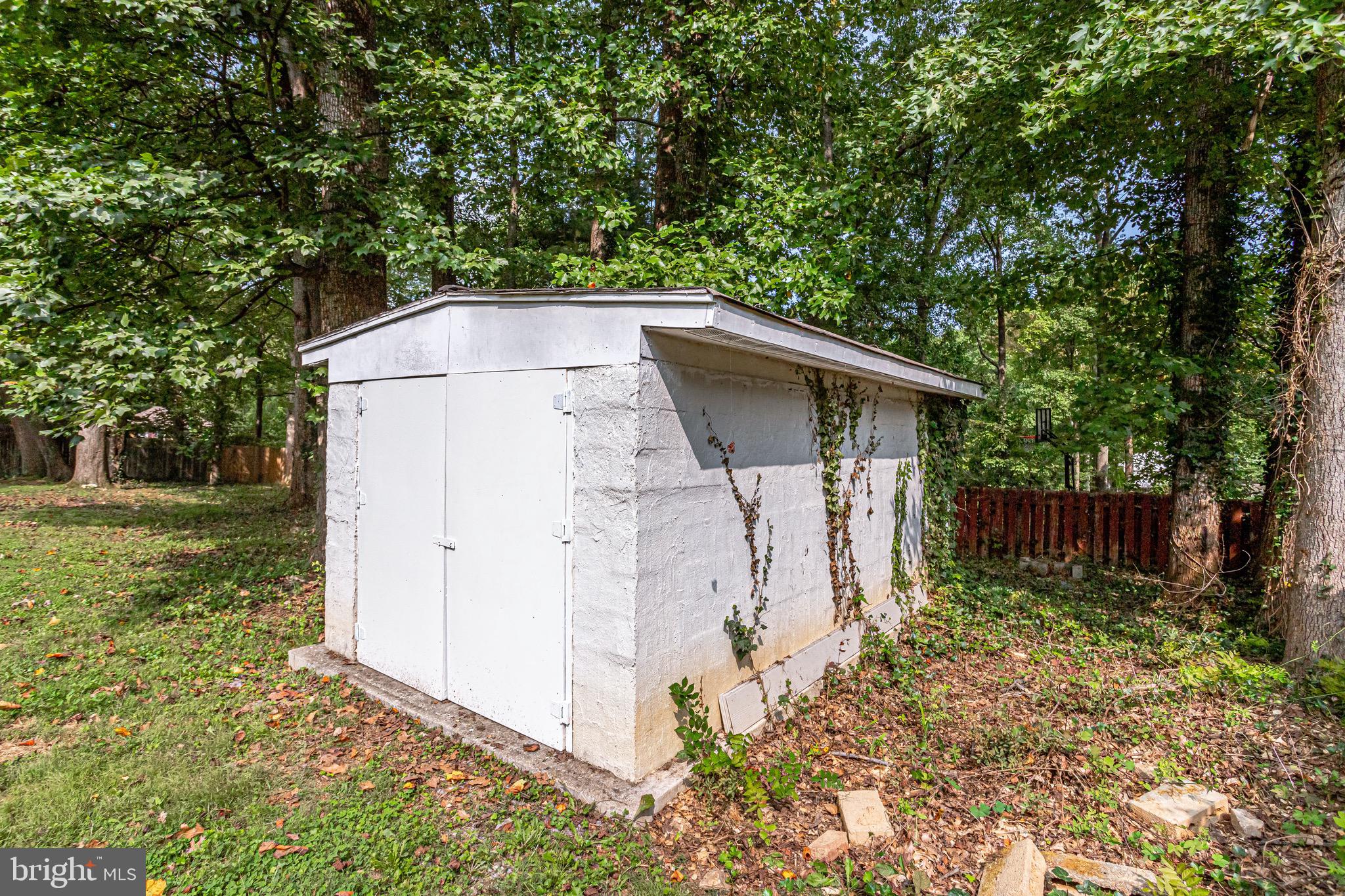 STRATHMEADE SPRINGS - Residential Lease