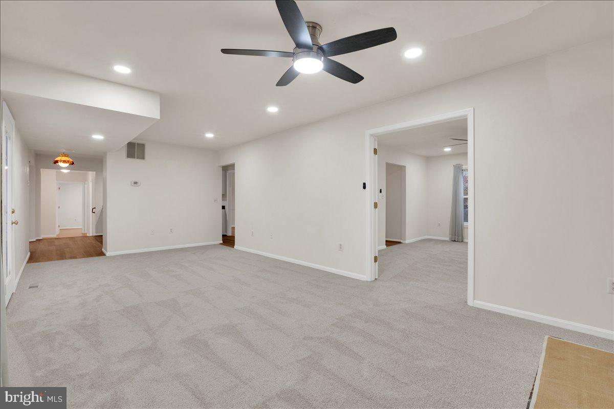 CRESTBROOK - Residential Lease