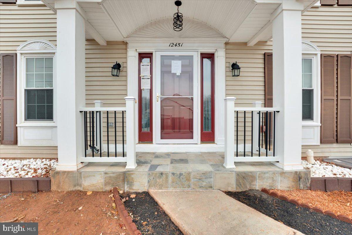 CRESTBROOK - Residential Lease