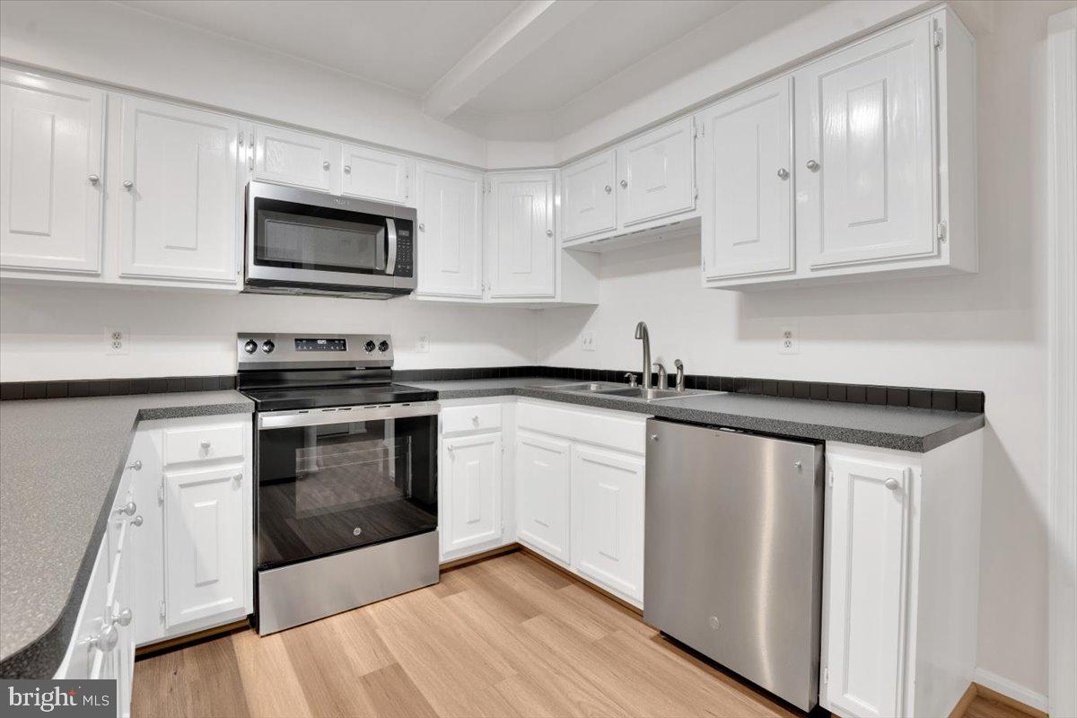 CRESTBROOK - Residential Lease