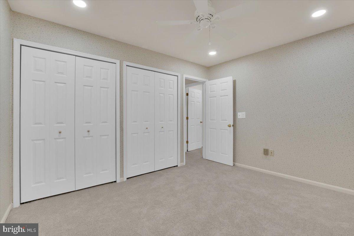 CRESTBROOK - Residential Lease