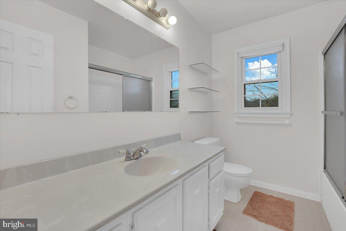 CRESTBROOK - Residential Lease