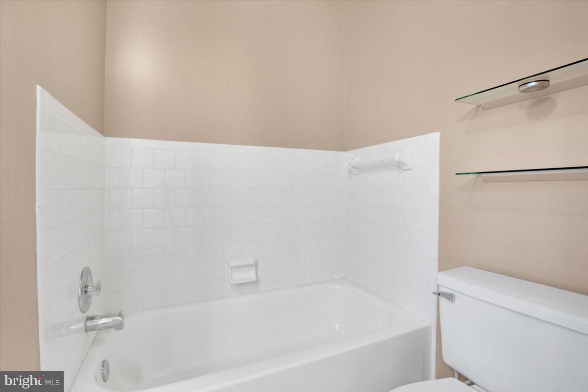 CRESTBROOK - Residential Lease