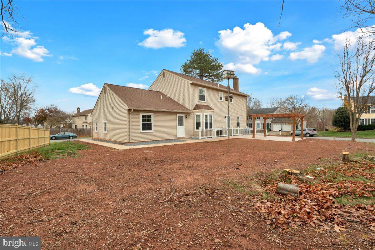 CRESTBROOK - Residential Lease