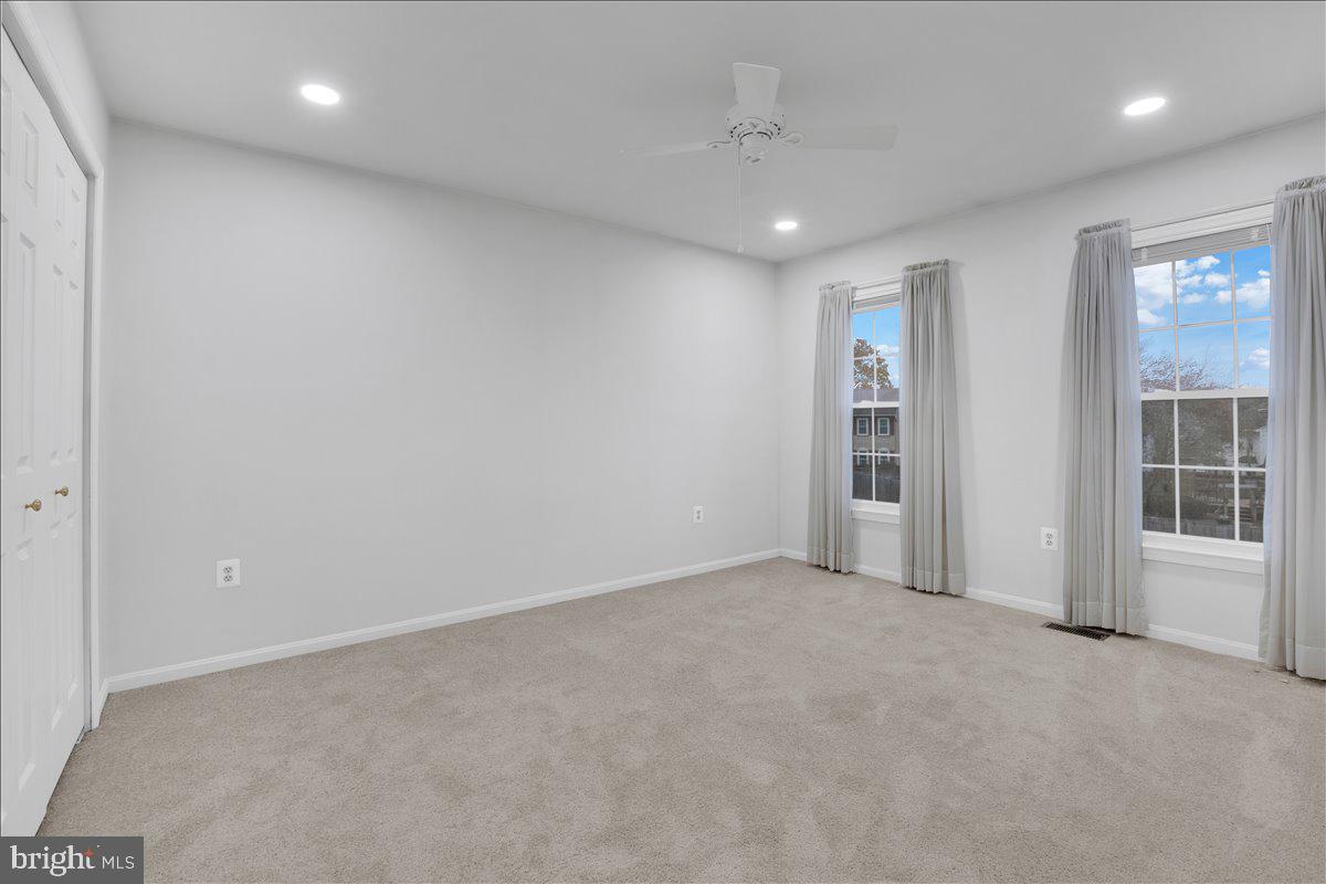 CRESTBROOK - Residential Lease