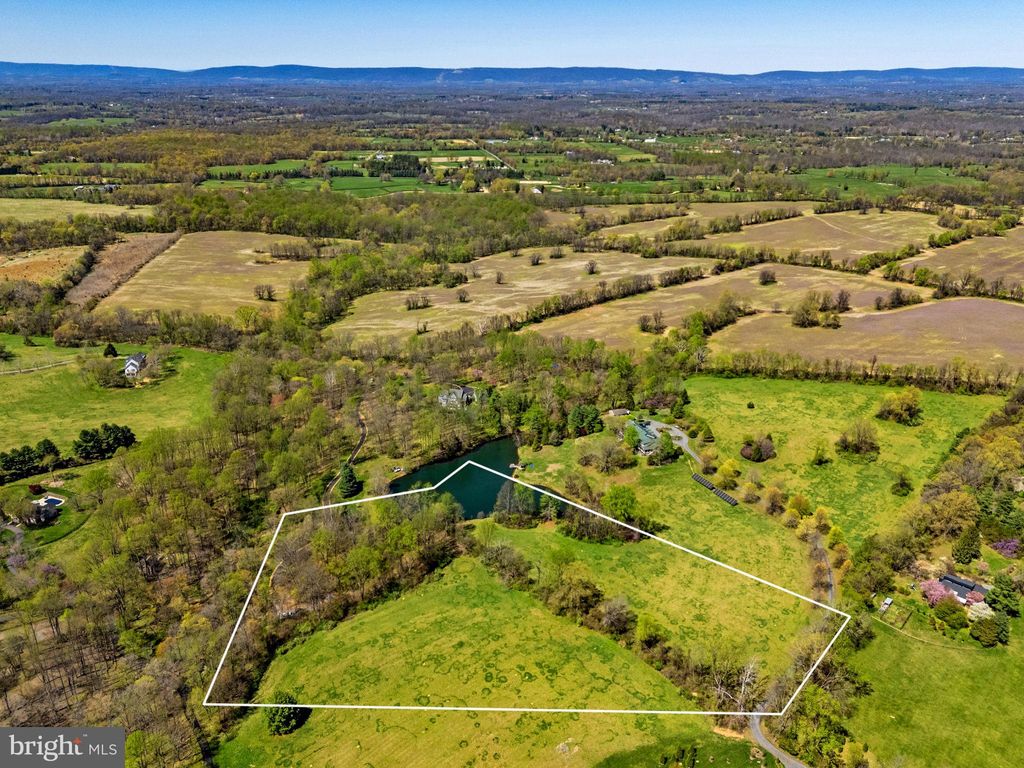 Photo of Lot 8 - Little River Turnpike, MIDDLEBURG, VA 20117 (MLS # VALO2121986)