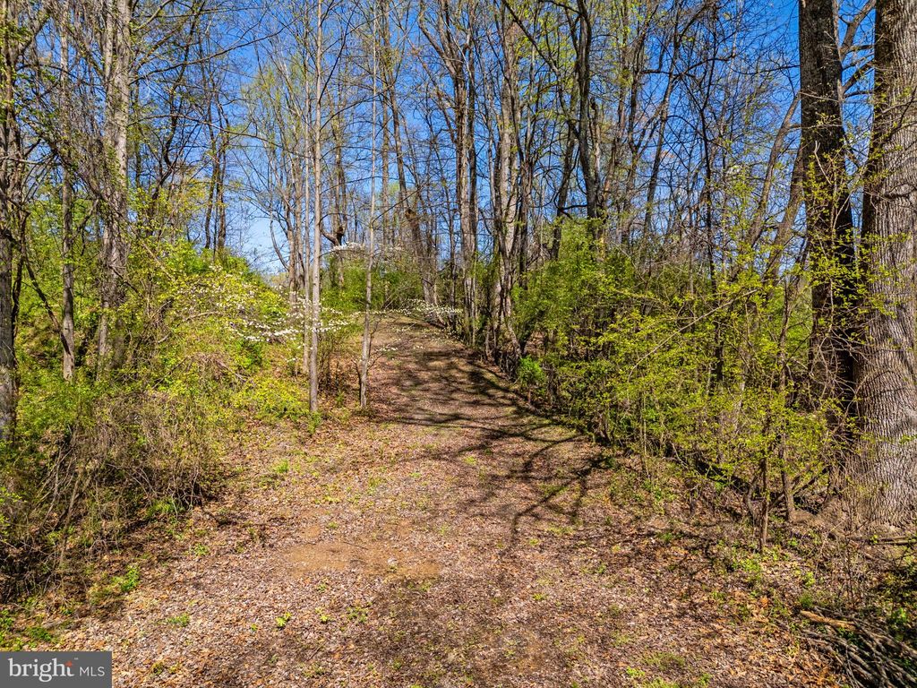 Photo of Lot 8 - Little River Turnpike, MIDDLEBURG, VA 20117 (MLS # VALO2121986)