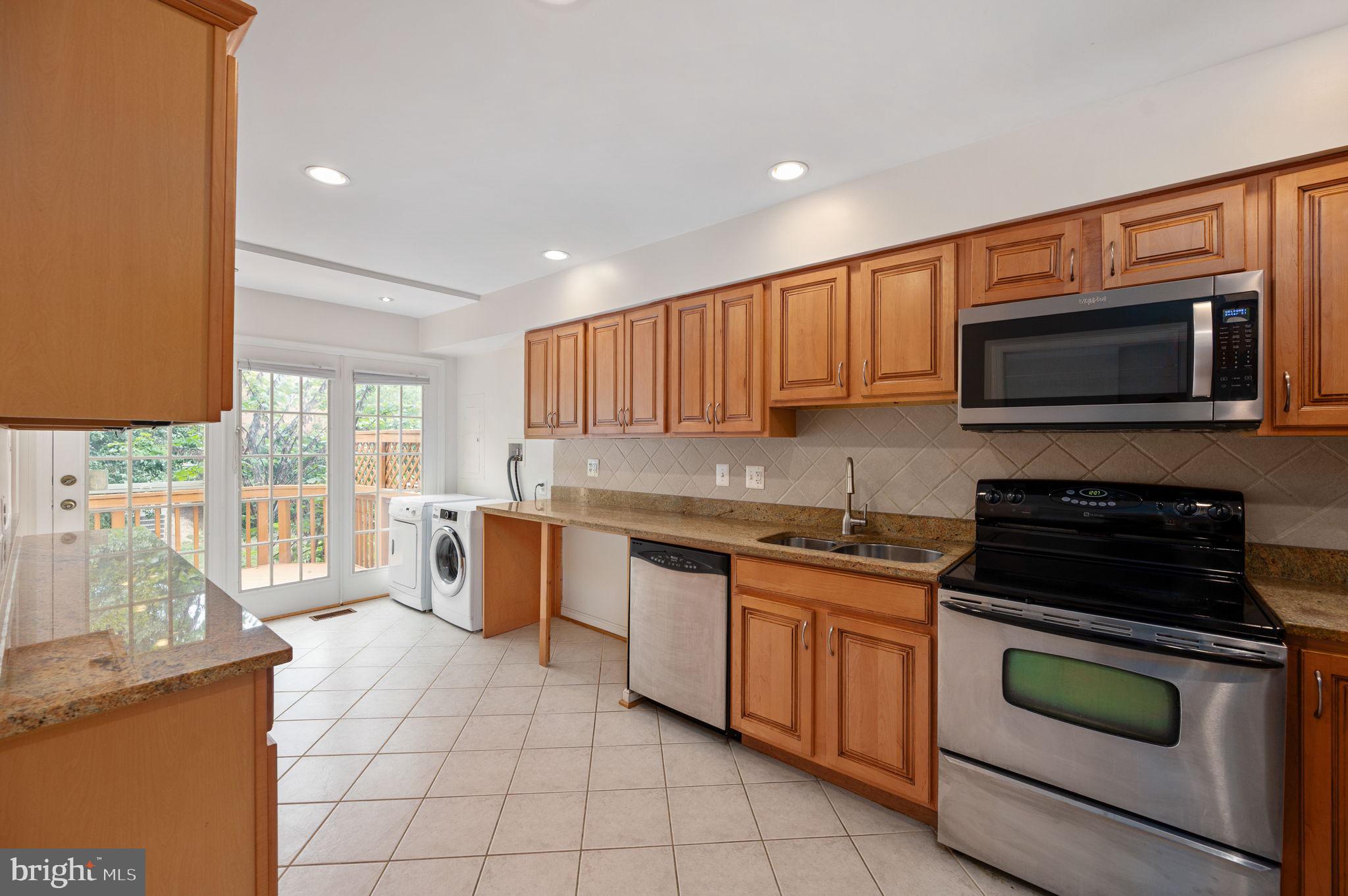 5828 APSLEY HOUSE COURT