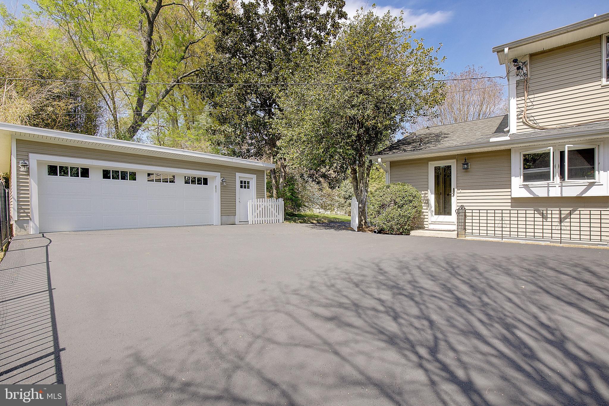 HOMEWOOD - Residential