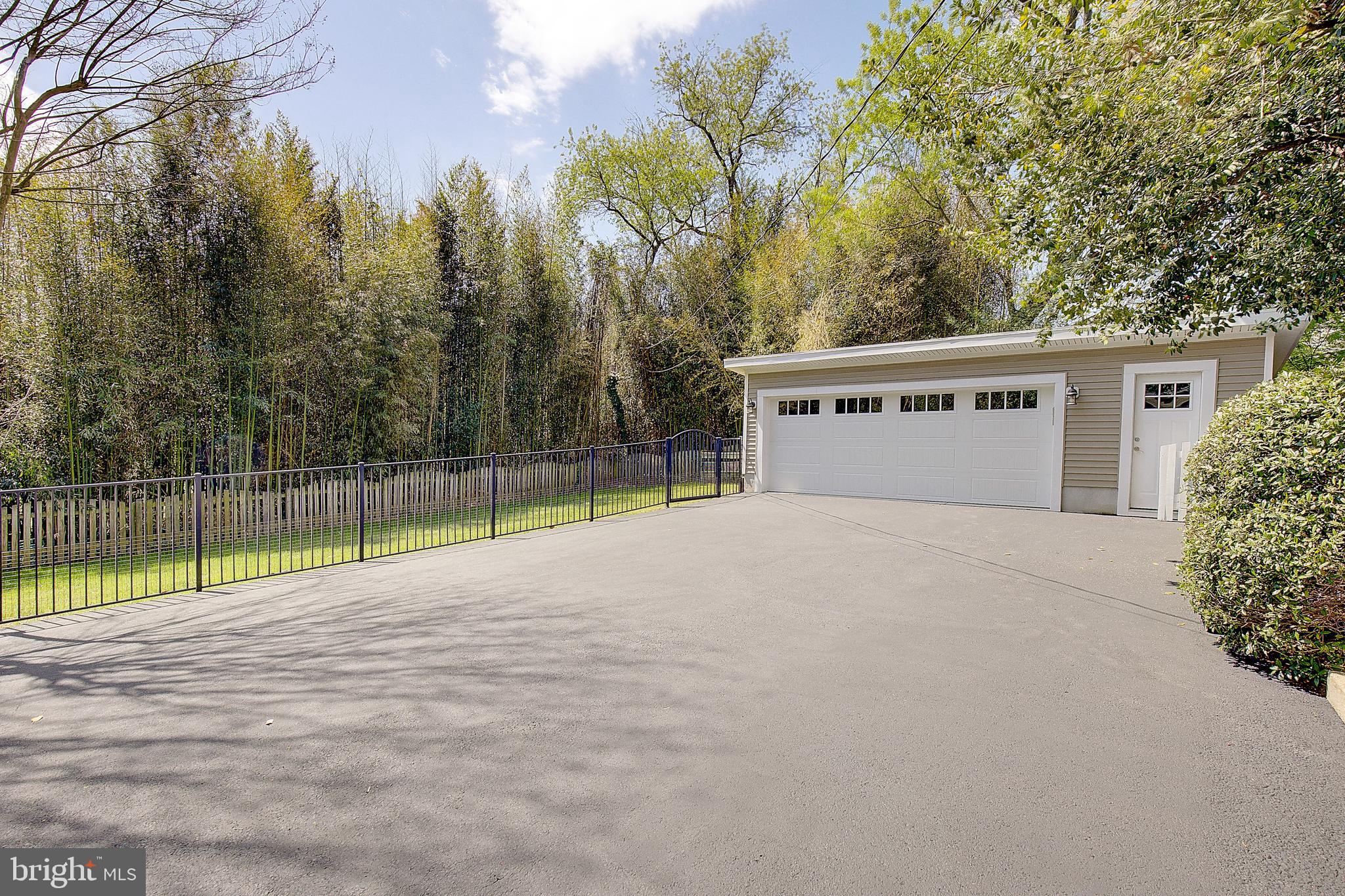 HOMEWOOD - Residential
