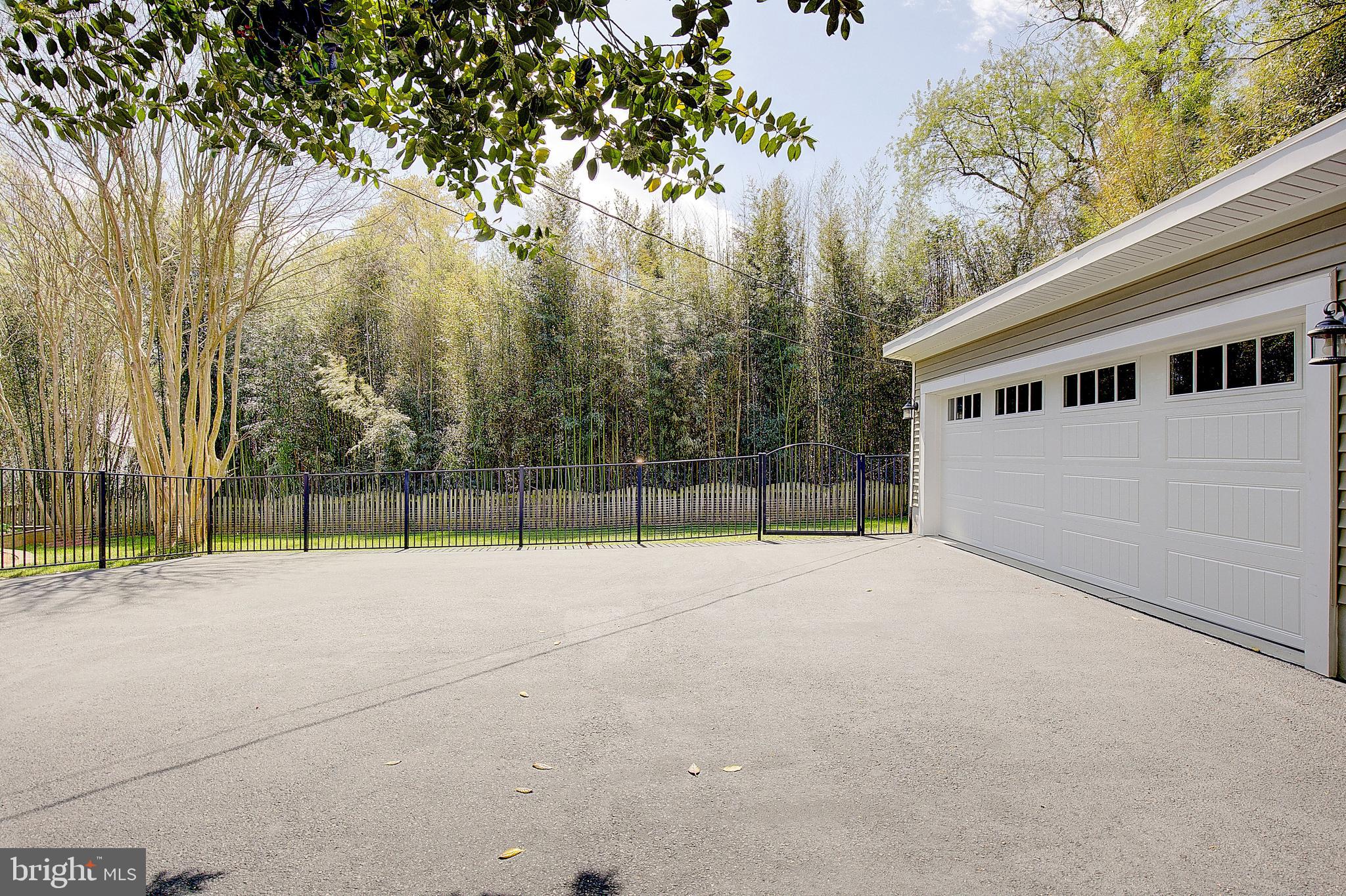 HOMEWOOD - Residential