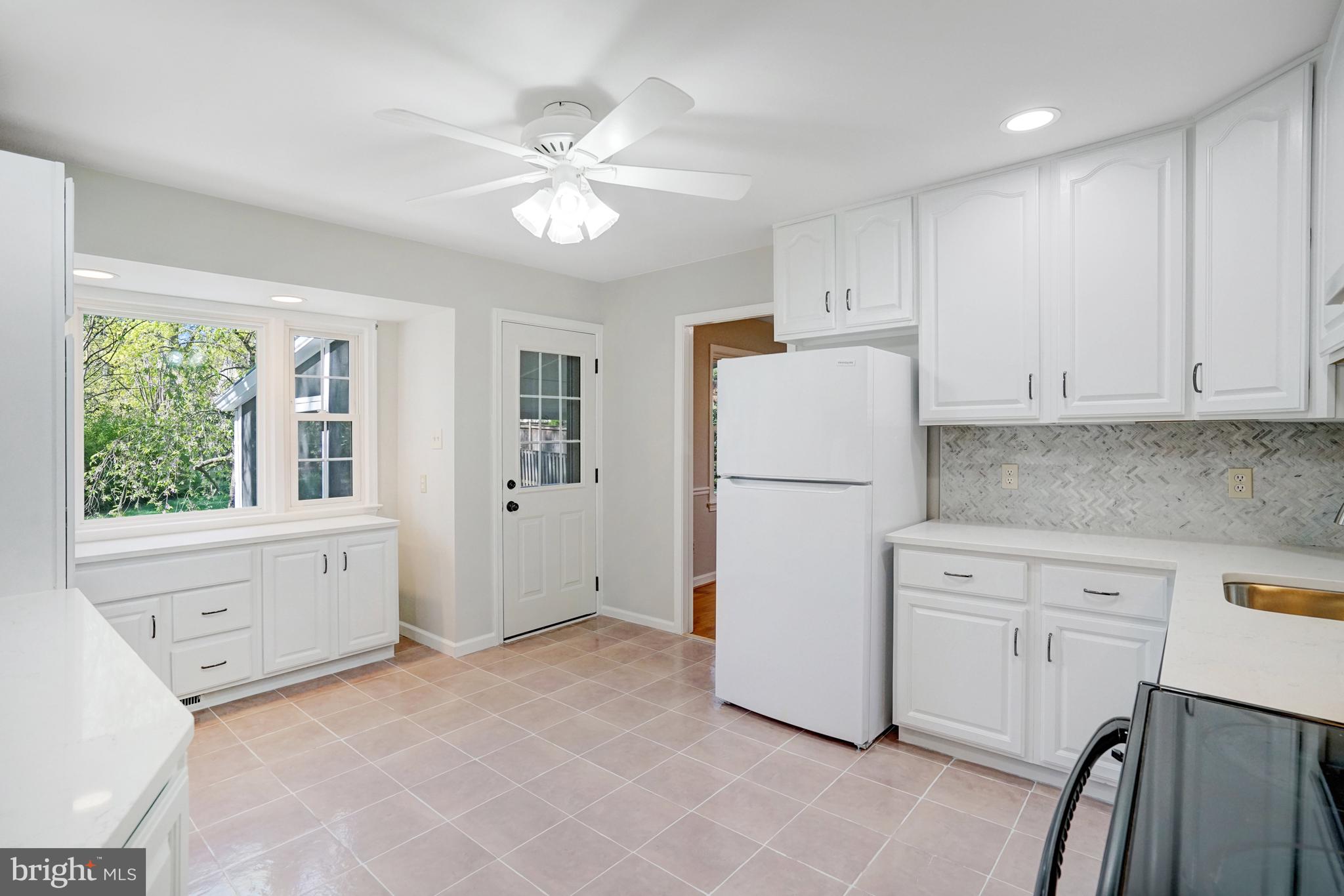 RIVERSIDE GARDENS - Residential