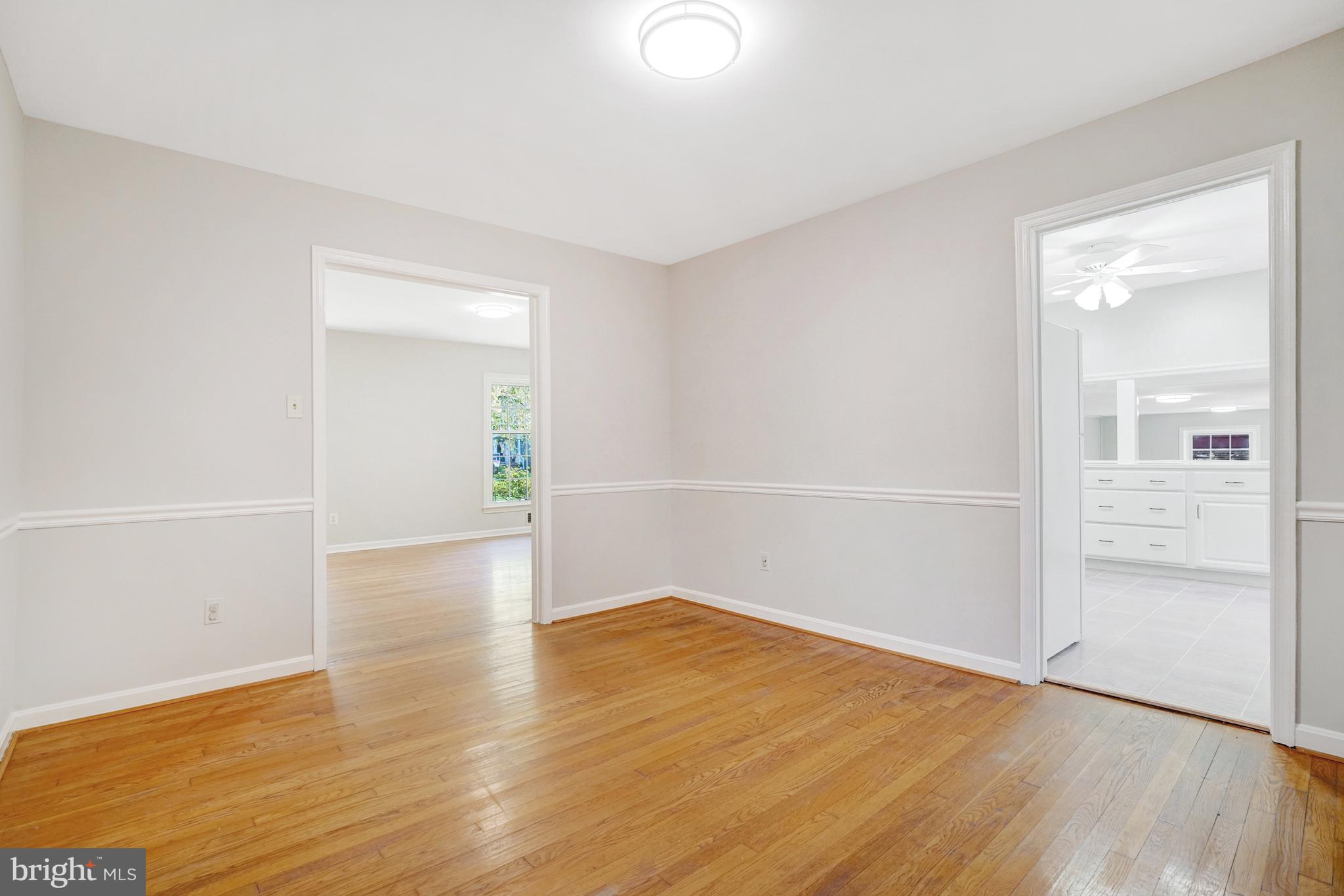 RIVERSIDE GARDENS - Residential