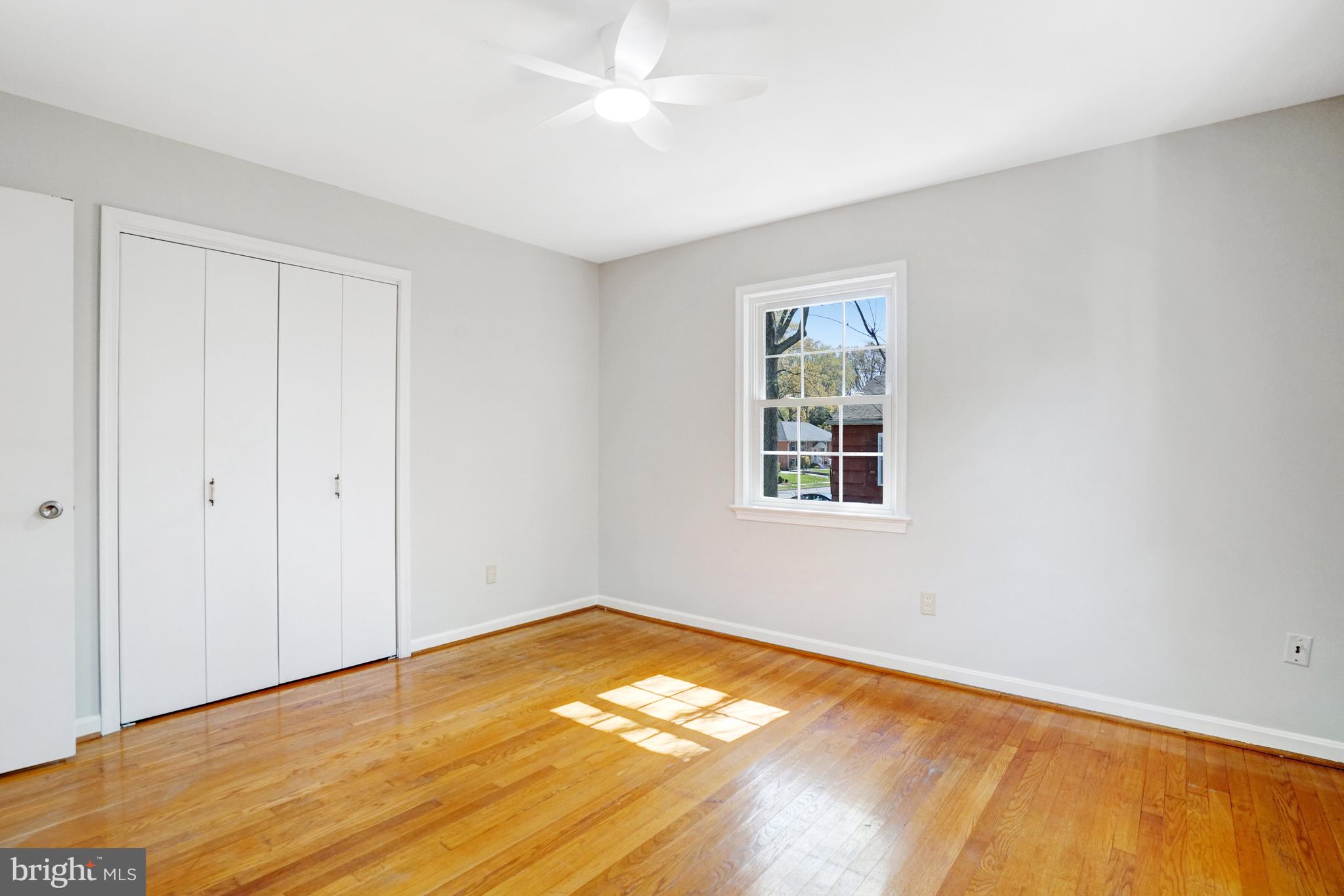 RIVERSIDE GARDENS - Residential