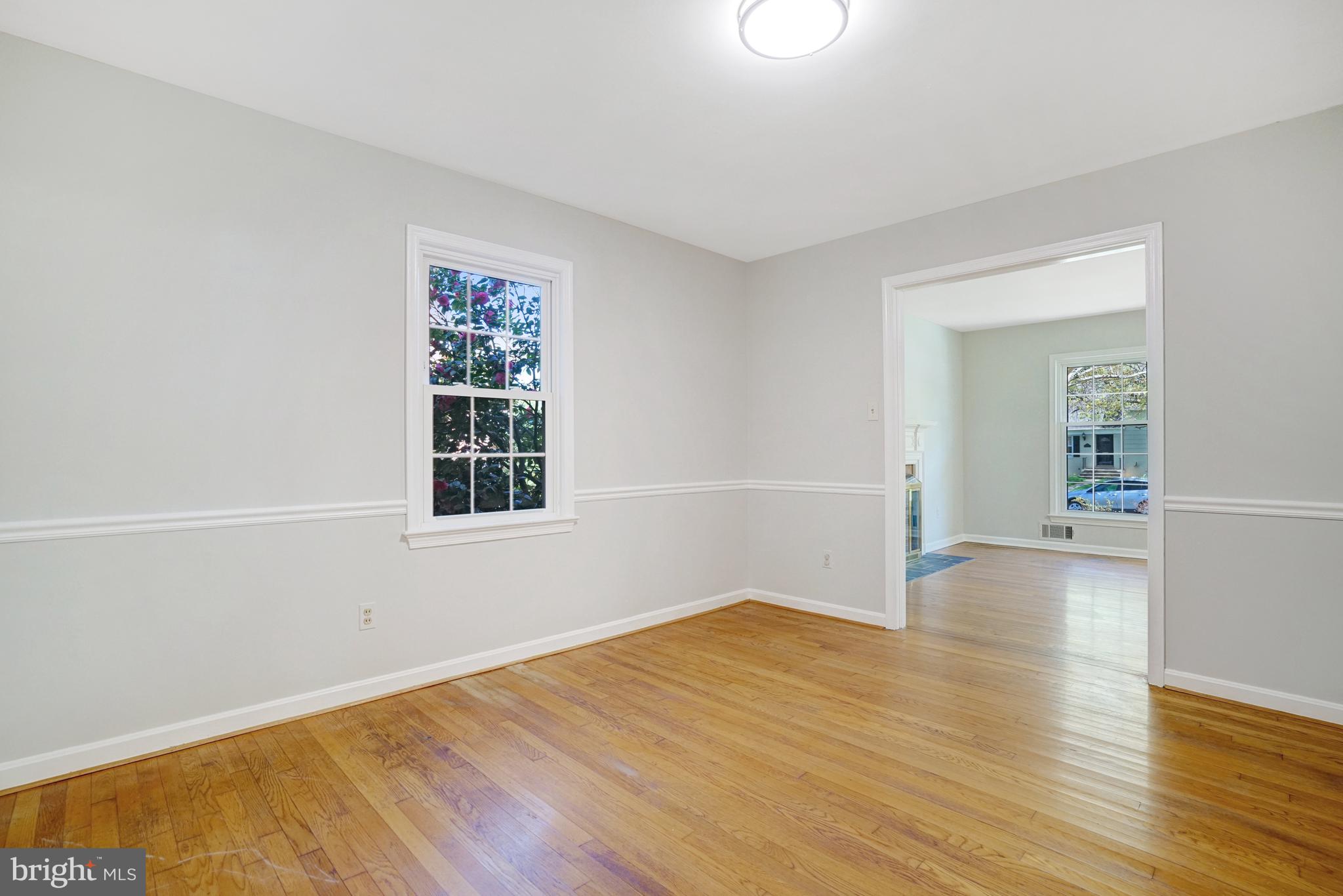 RIVERSIDE GARDENS - Residential