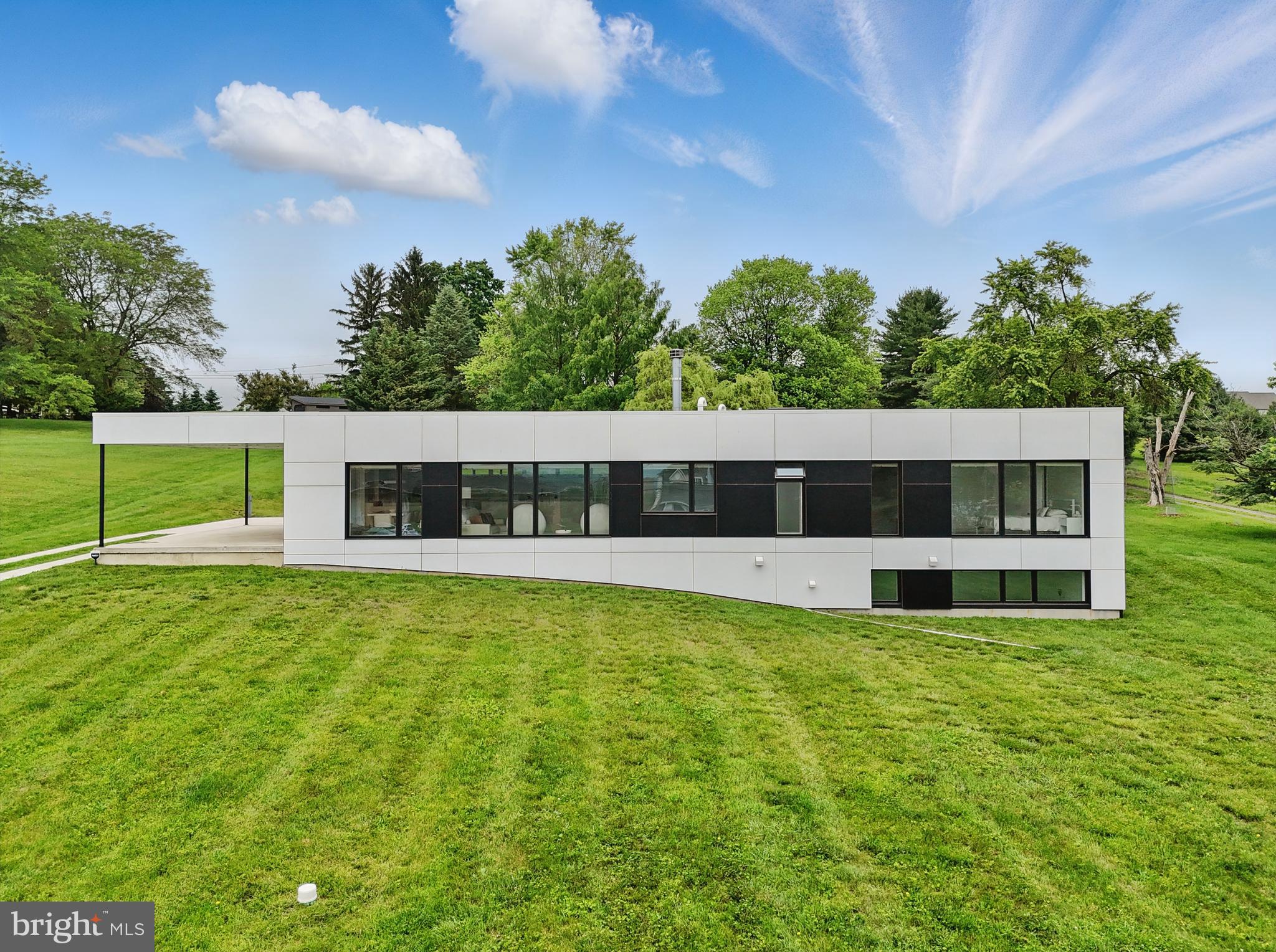 317 CLEARVIEW AVENUE