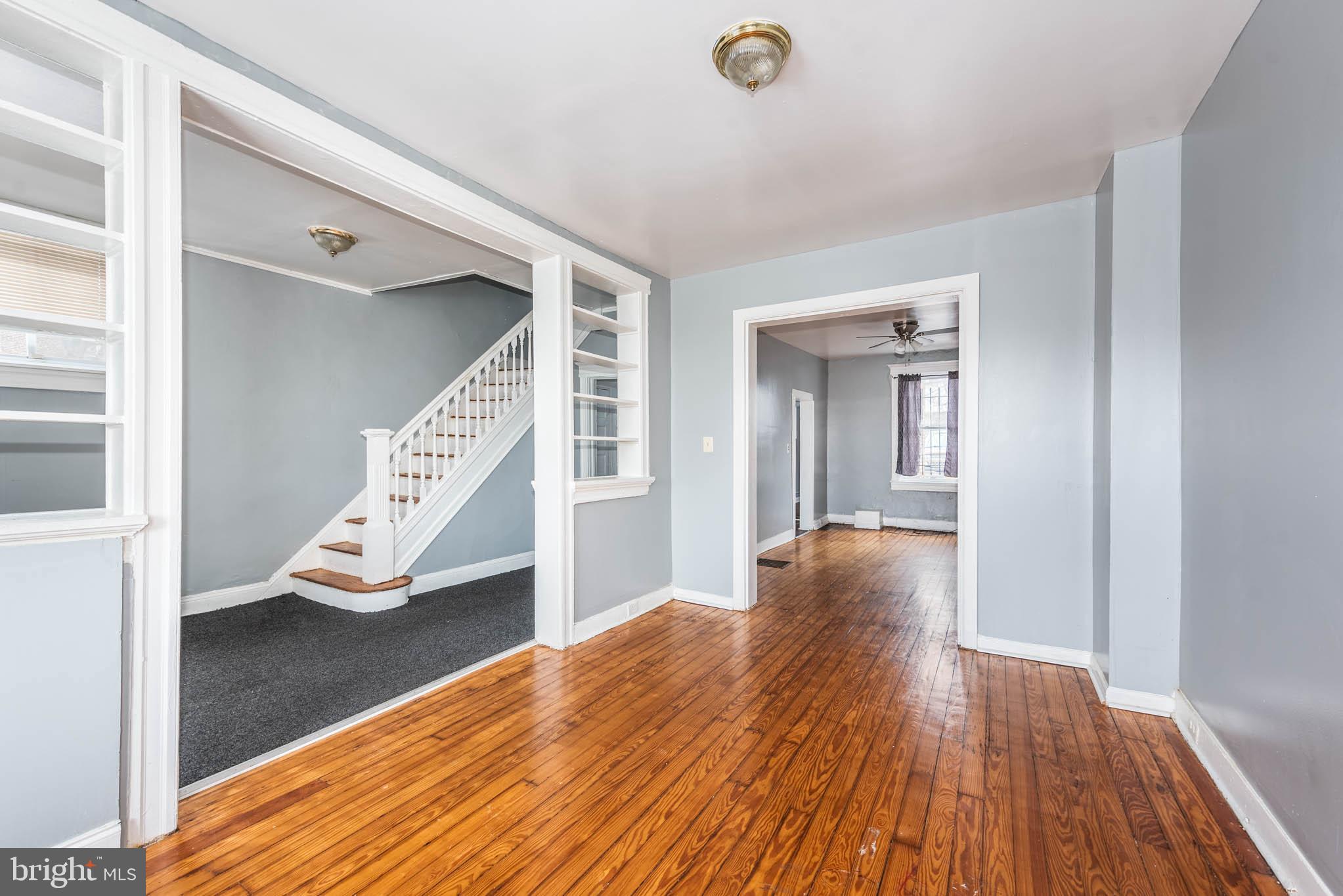 FOUR BY FOUR - Residential