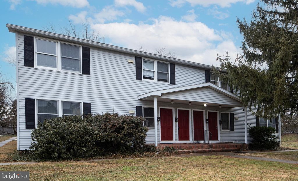 Photo of 605 W North Avenue, PALMYRA, PA 17078 (MLS # PALN2024352)