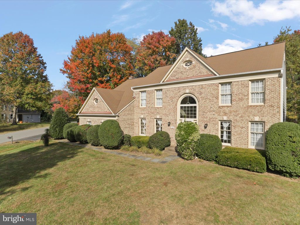 Photo of 17584 Wadell Court, HAMILTON, VA 20158 (MLS # VALO2109470)