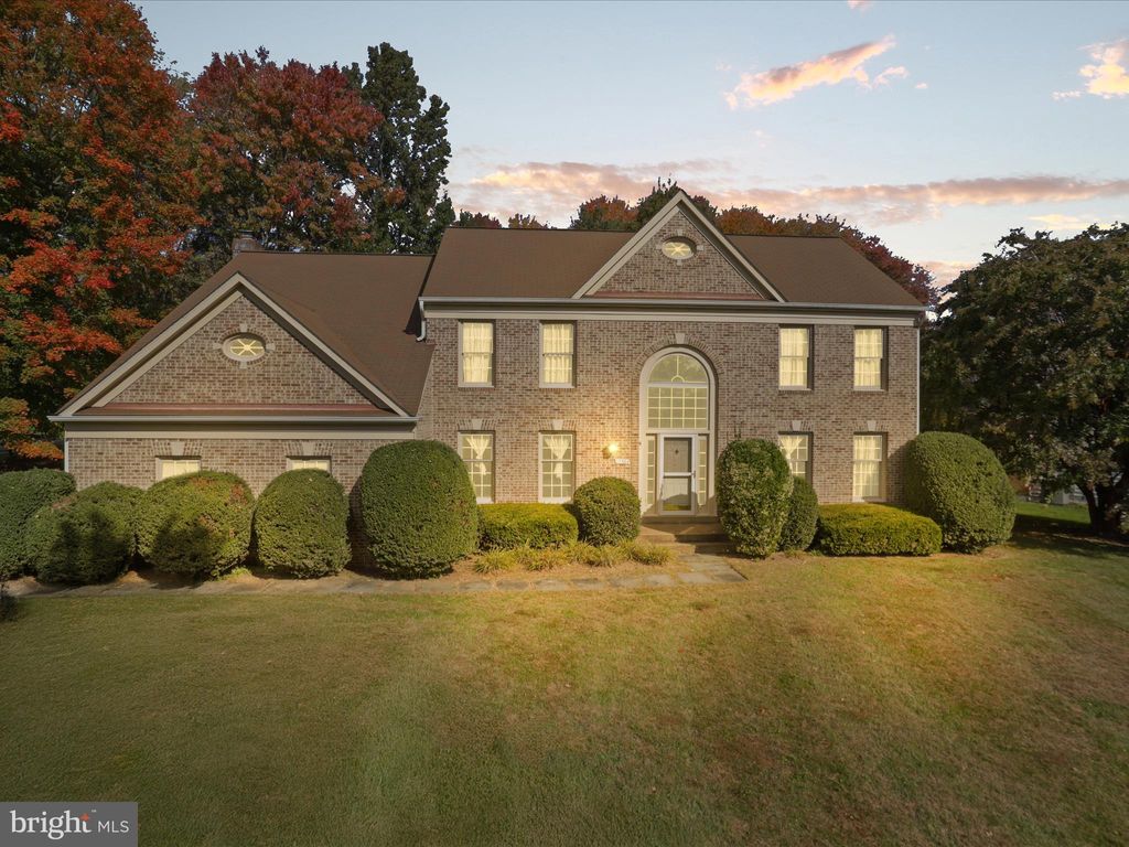 Photo of 17584 Wadell Court, HAMILTON, VA 20158 (MLS # VALO2109470)