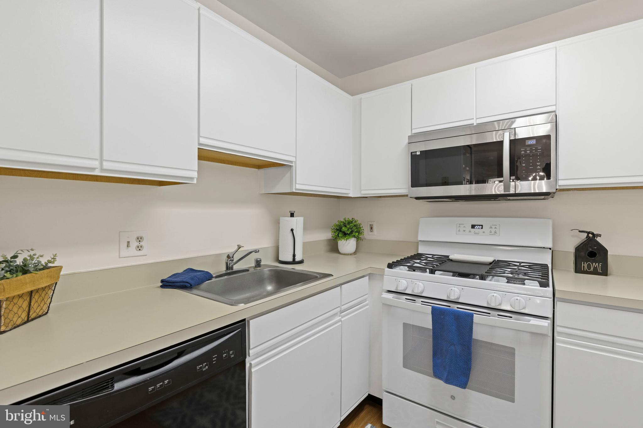 GREENBRIER HILLS - Residential Lease