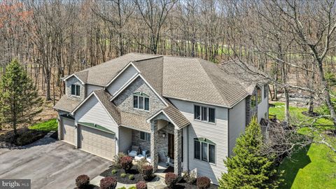 34 GOLFWOOD DRIVE HAZLETON PA 18202