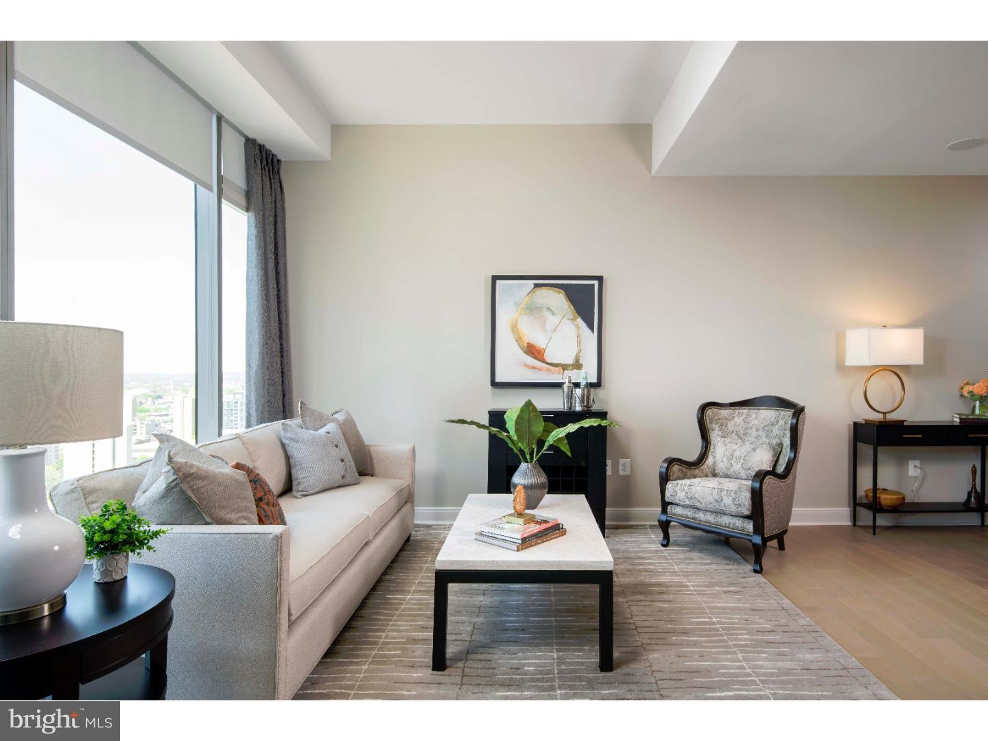 LOGAN SQUARE - Residential Lease