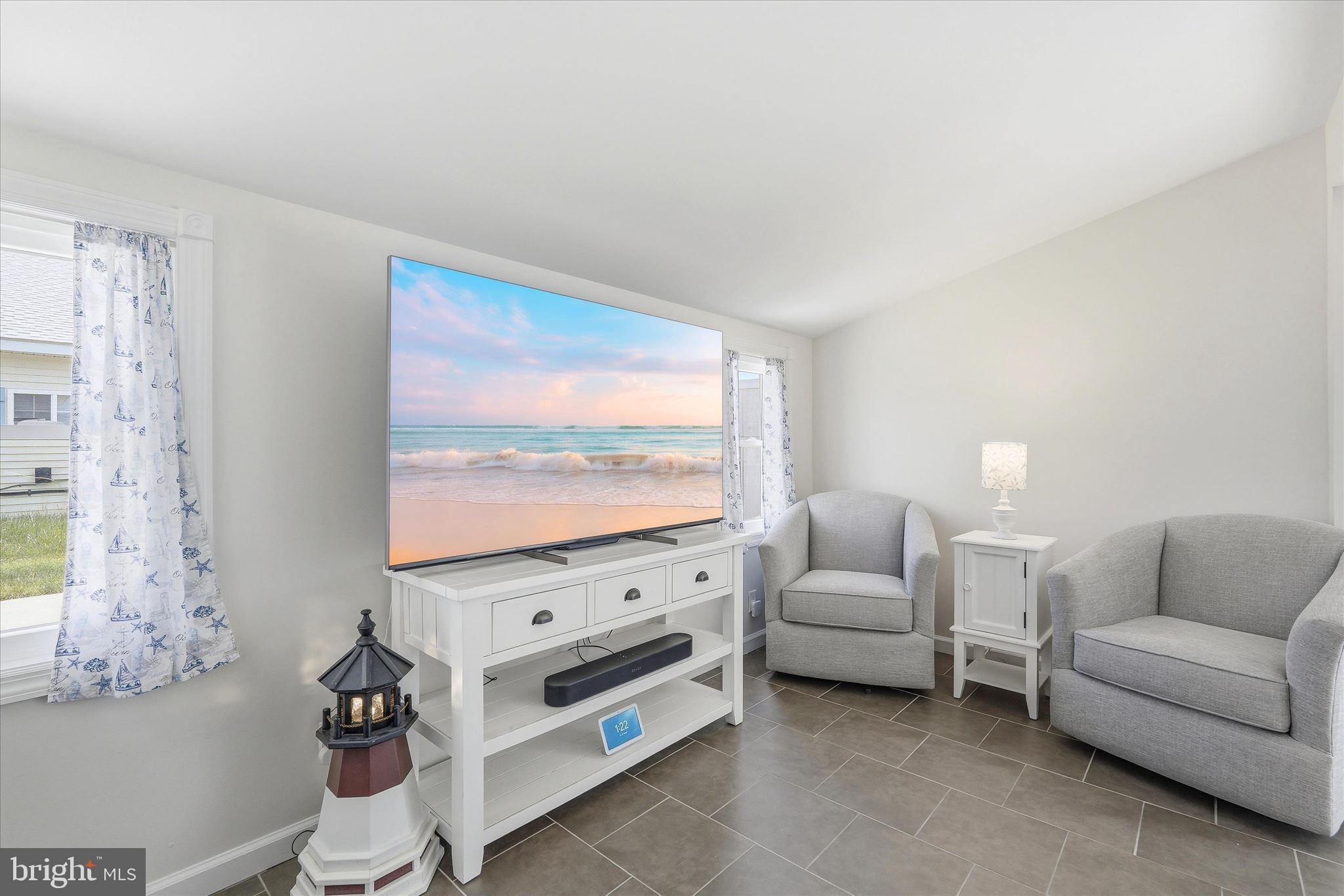 423 W CALA BREEZE WAY