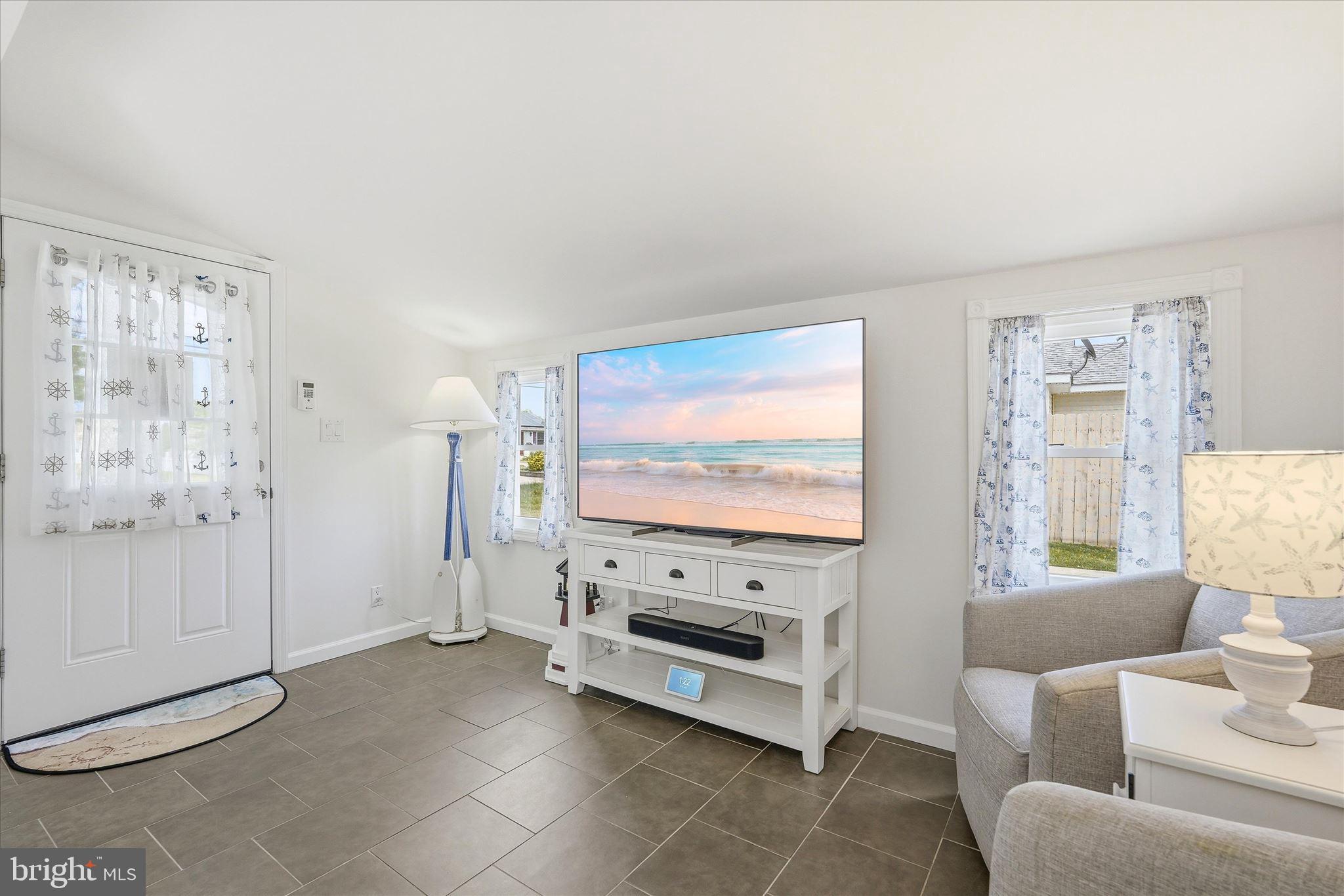423 W CALA BREEZE WAY