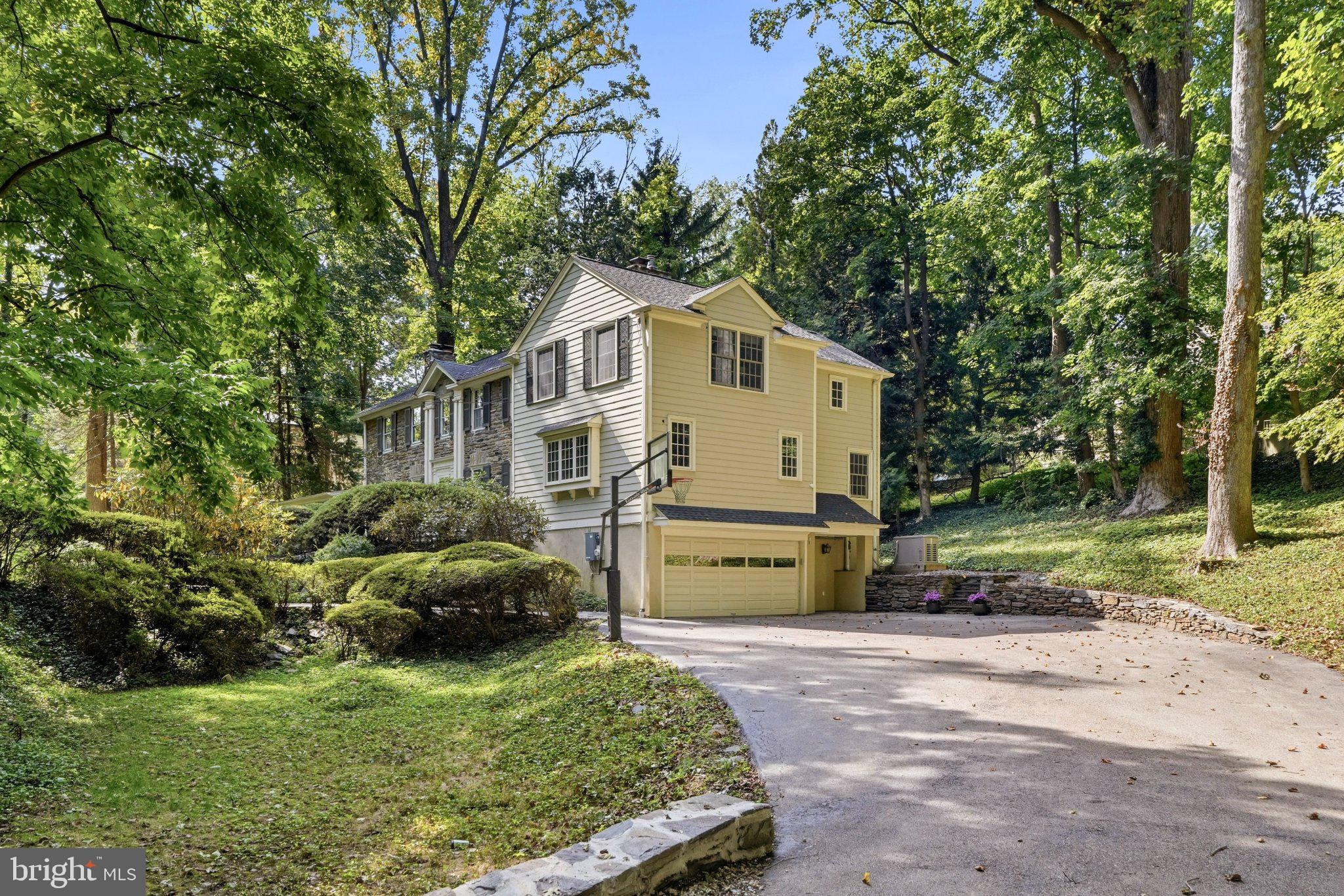 734 BRAEBURN LANE