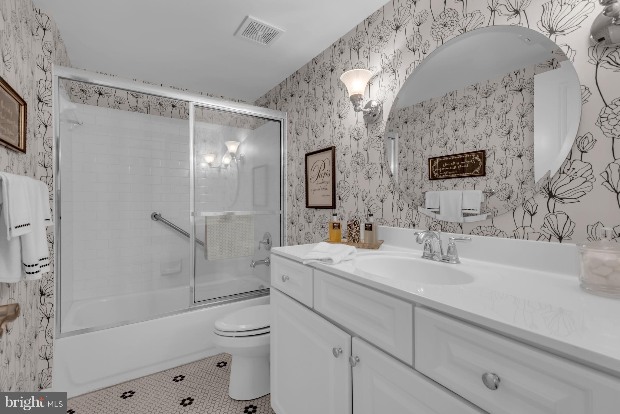 SAILOR'S QUAY - Residential