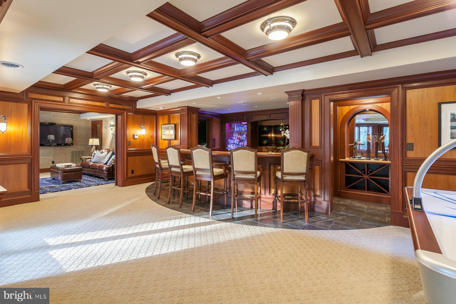 WOLFE POINTE - Residential